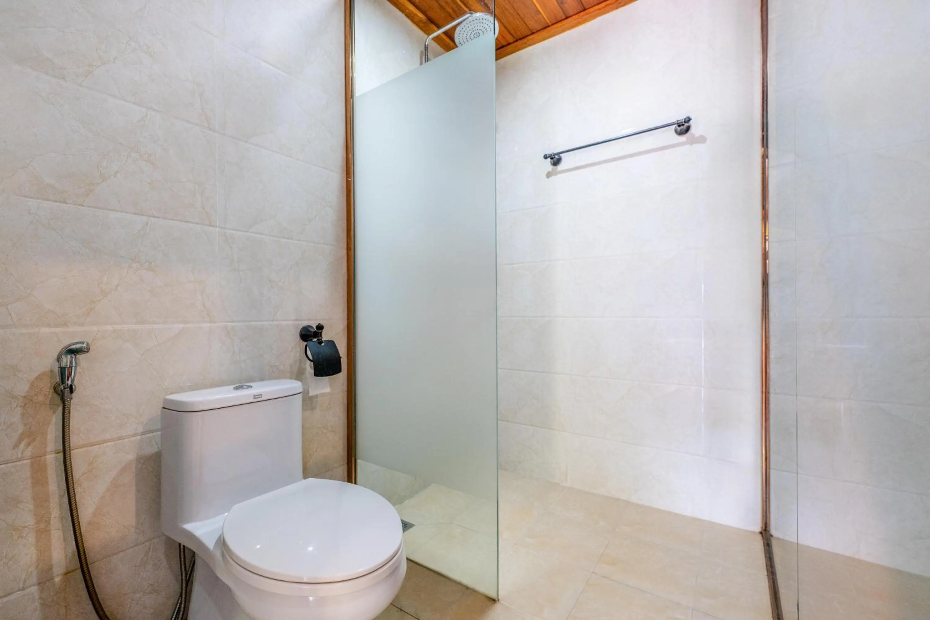 wisdom mystery Hotel