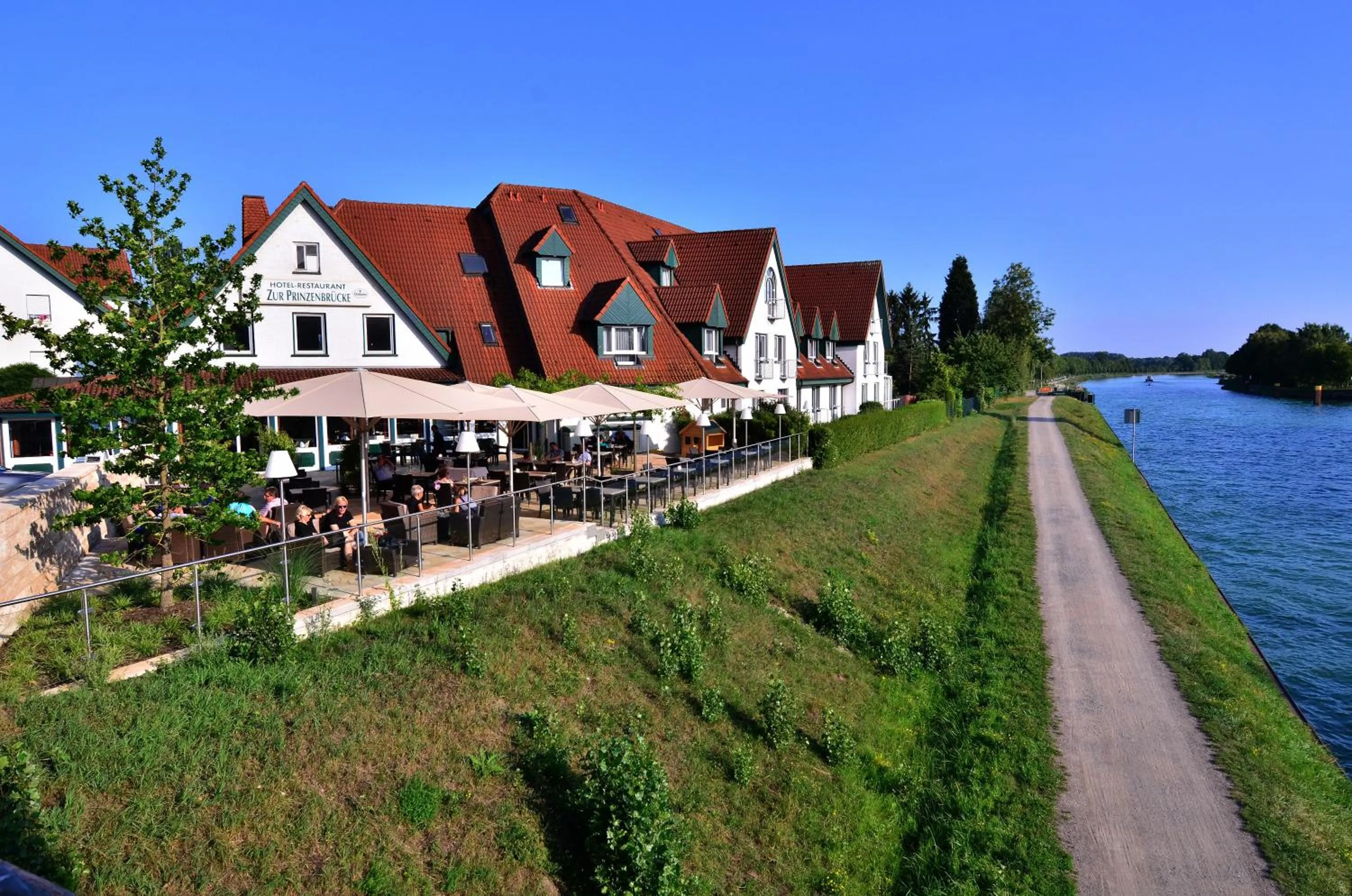 Property building in Hotel zur Prinzenbrücke