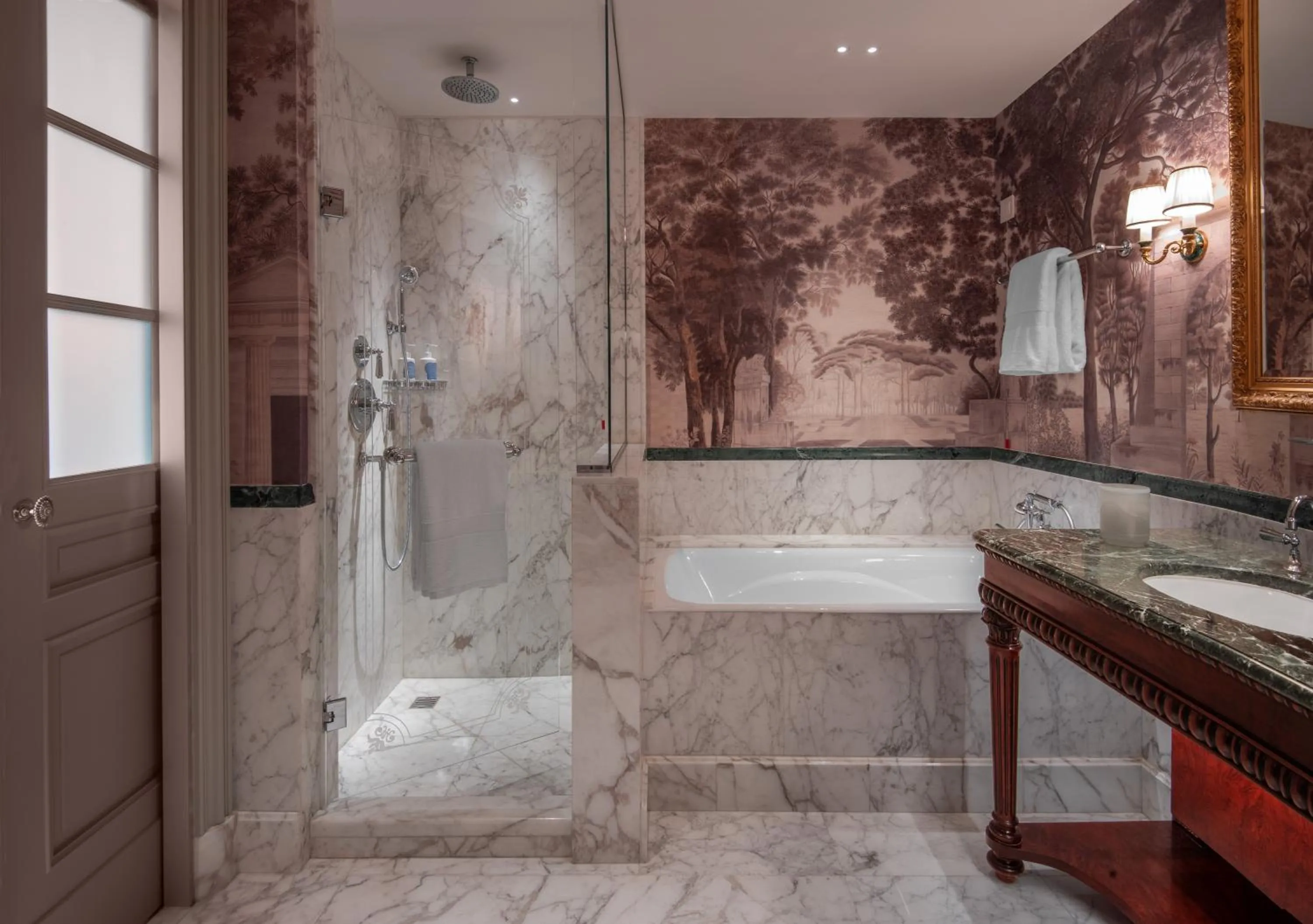 Bathroom in Four Seasons Hotel Firenze