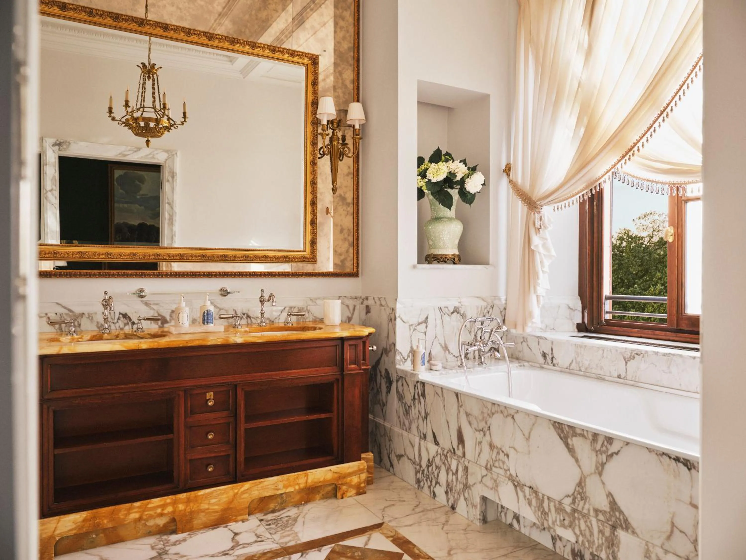 Bathroom in Four Seasons Hotel Firenze