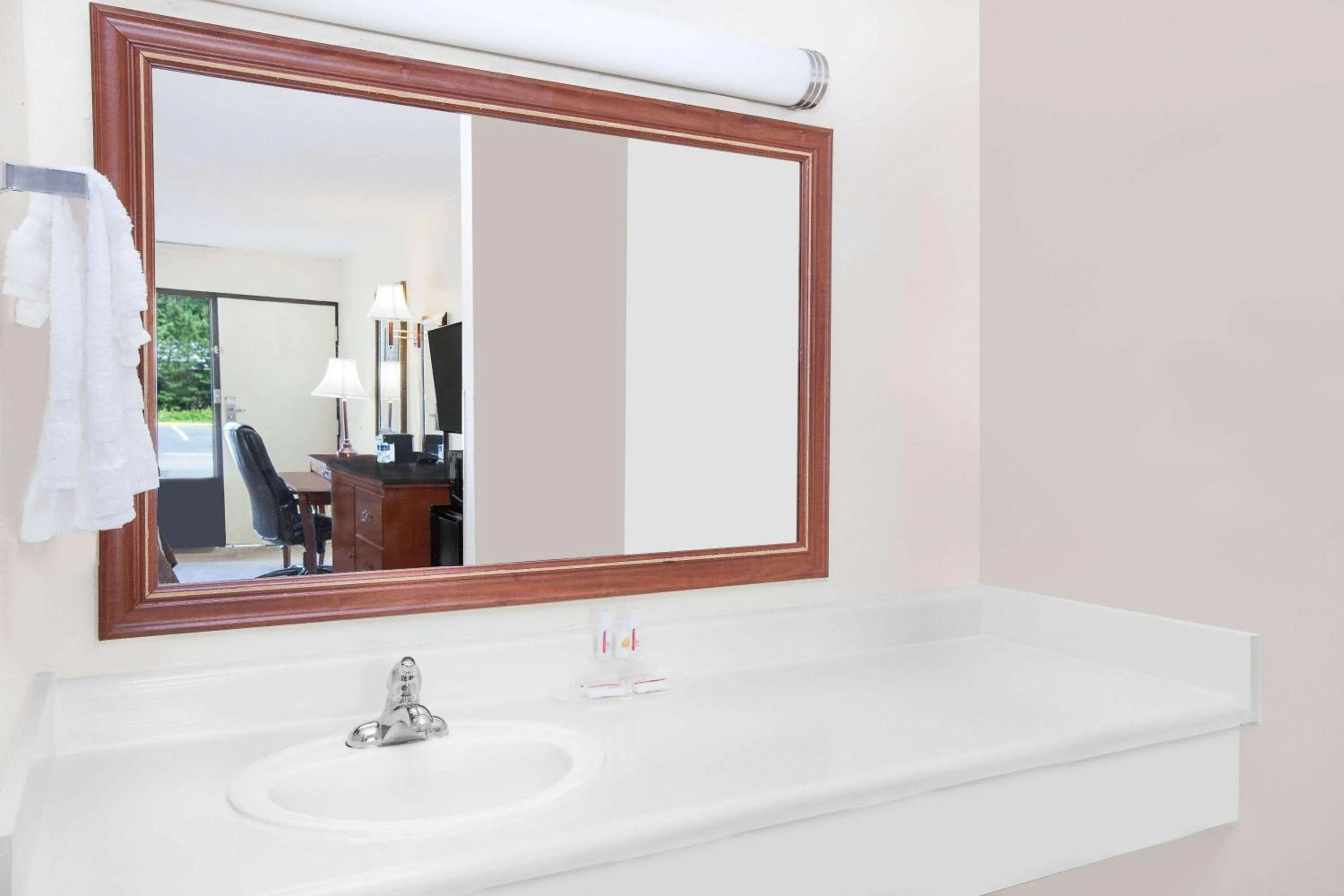 Bathroom in Days Inn by Wyndham Newton MS I-20