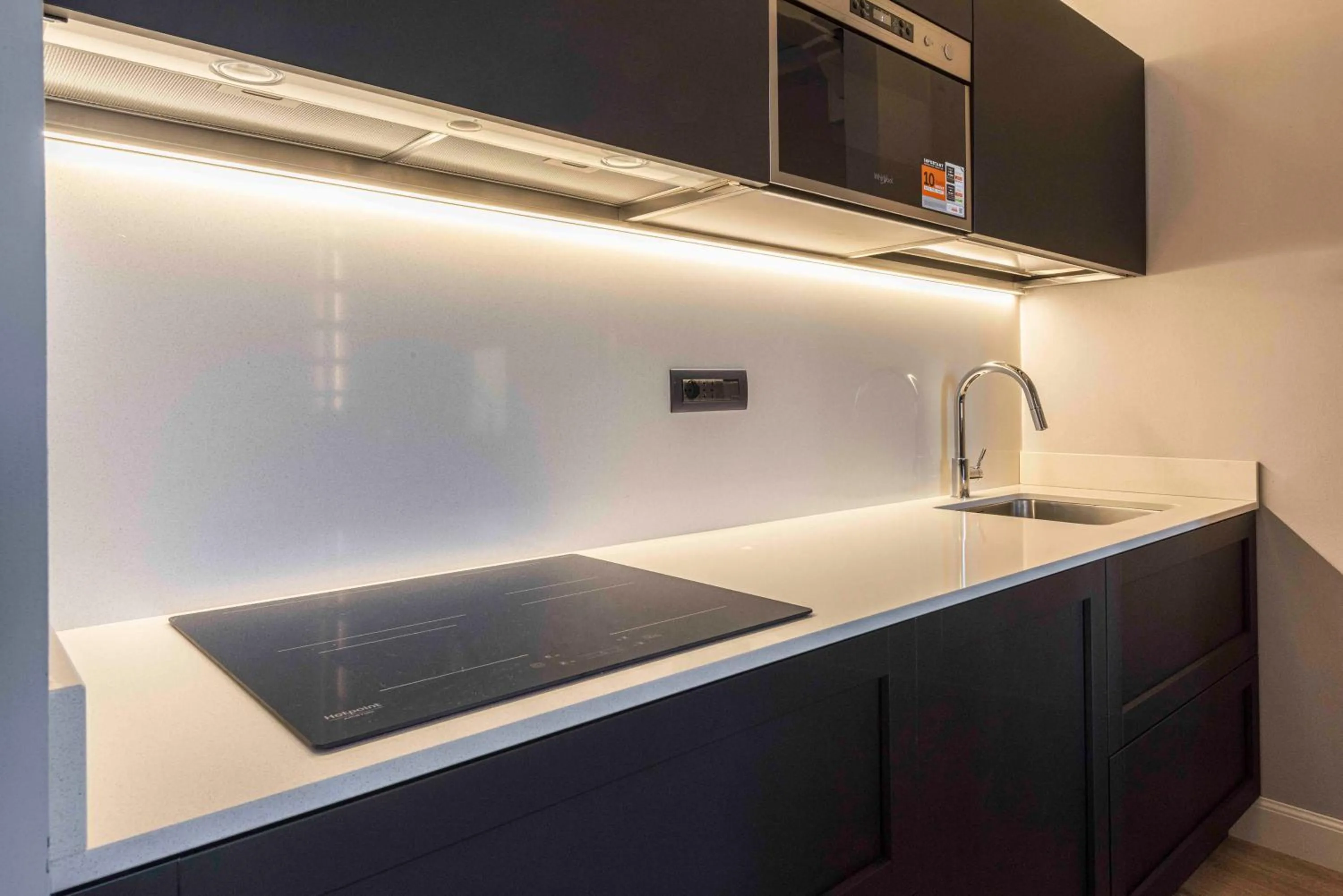 Kitchen or kitchenette in Giglio di Firenze by Mmega