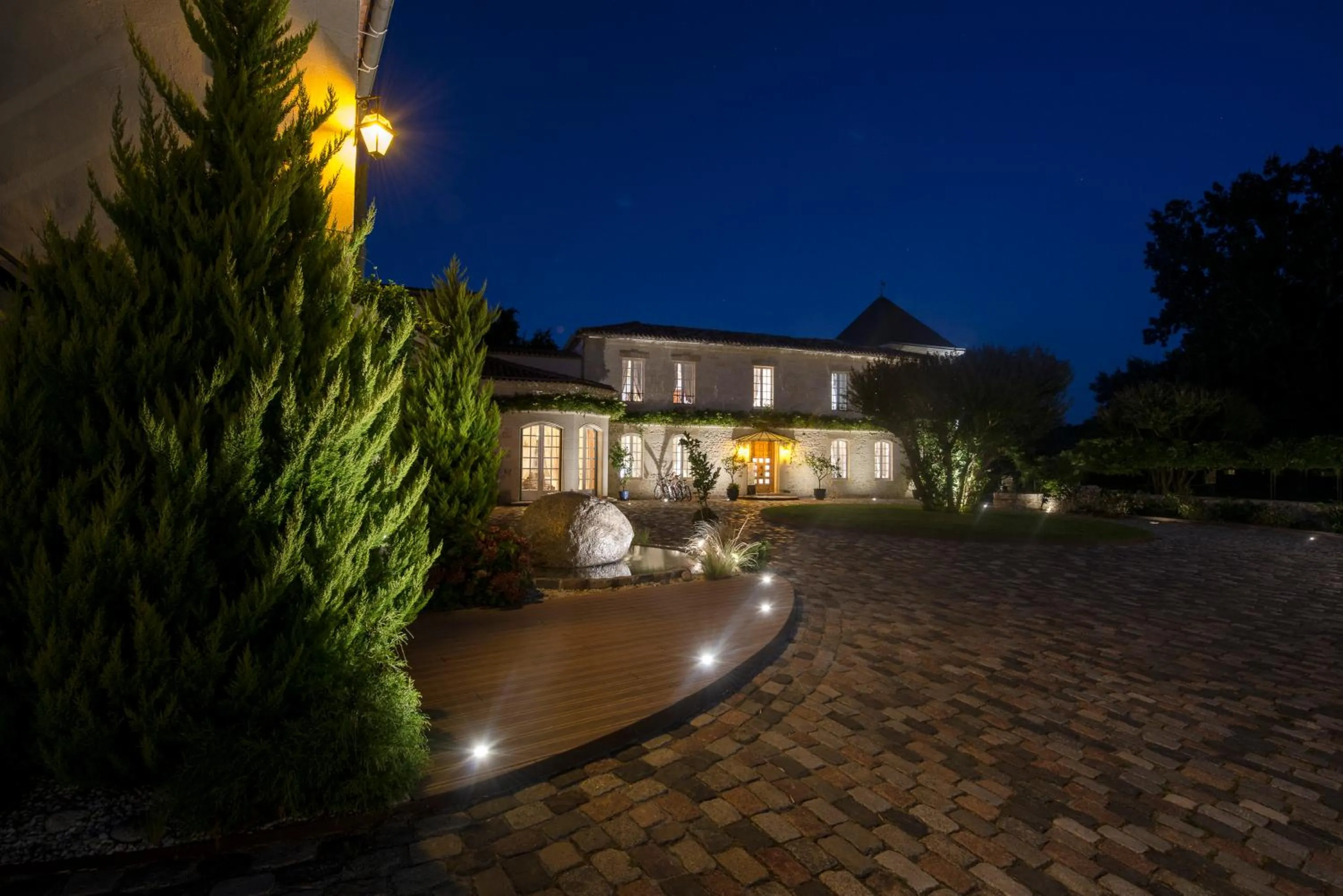 Facade/entrance in Domaine de Larchey