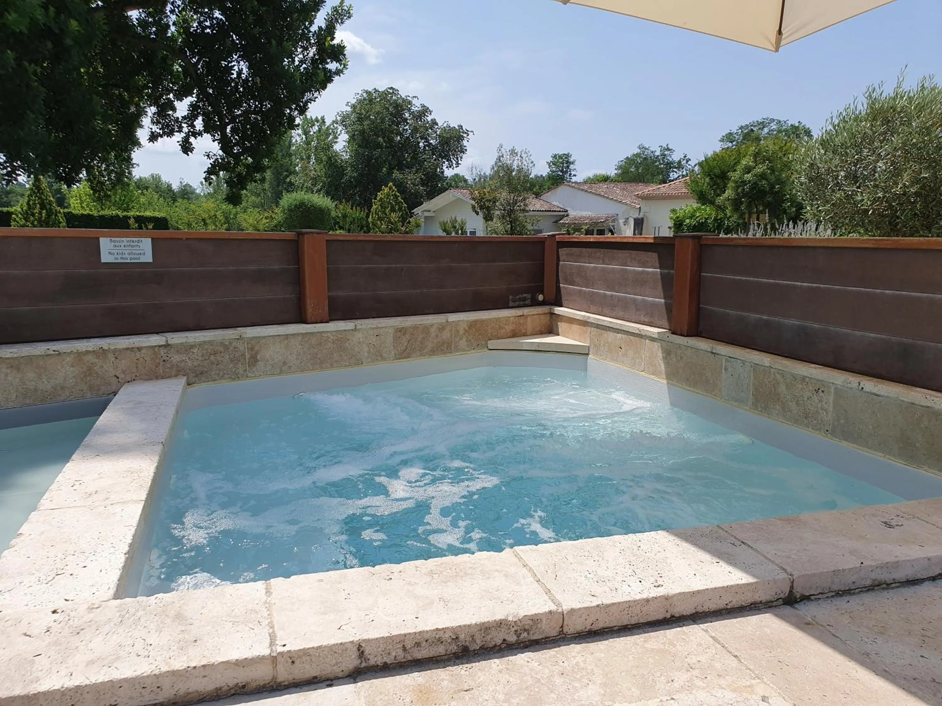 Hot Tub in Domaine de Larchey