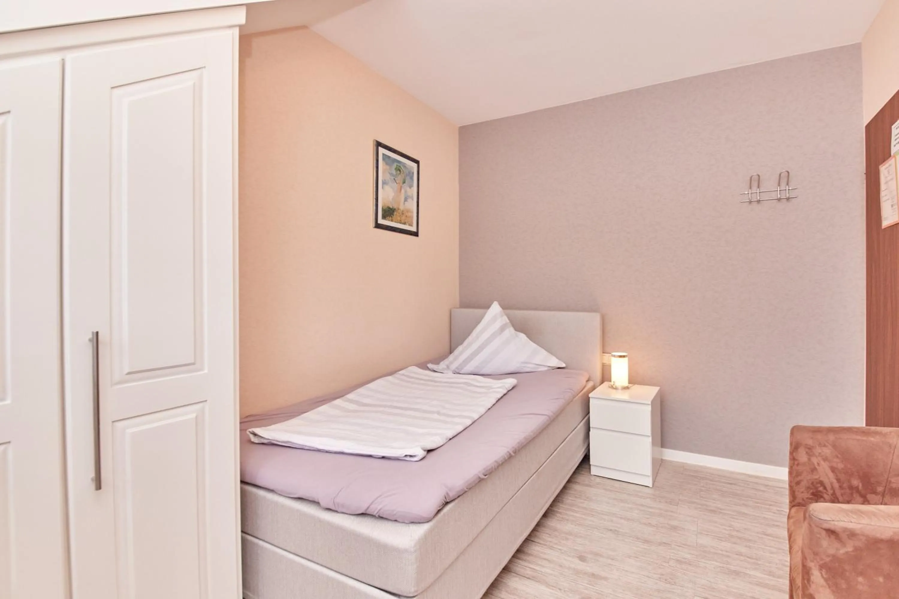 Bedroom, Bed in Cafe Rosi