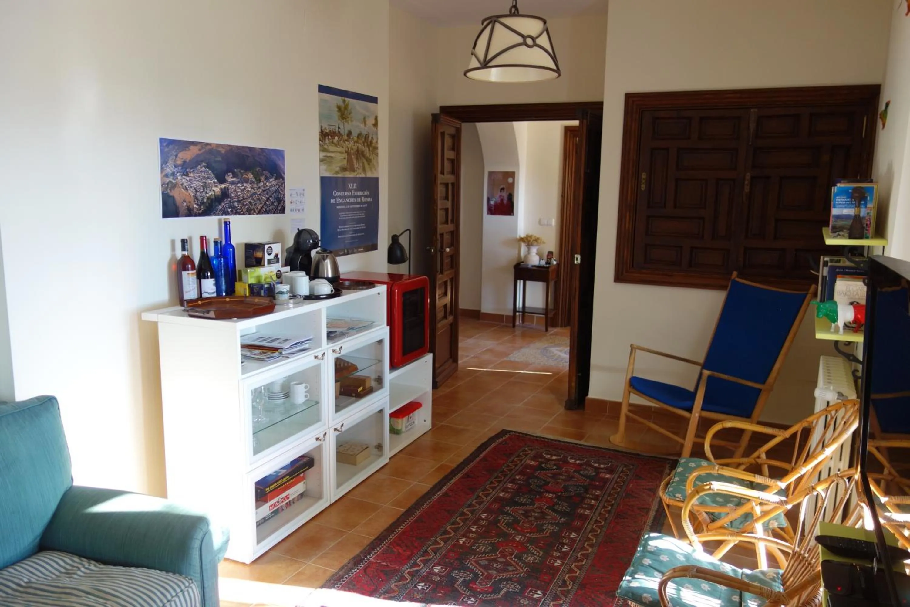 Communal lounge/ TV room in La Escondida Ronda, B&B