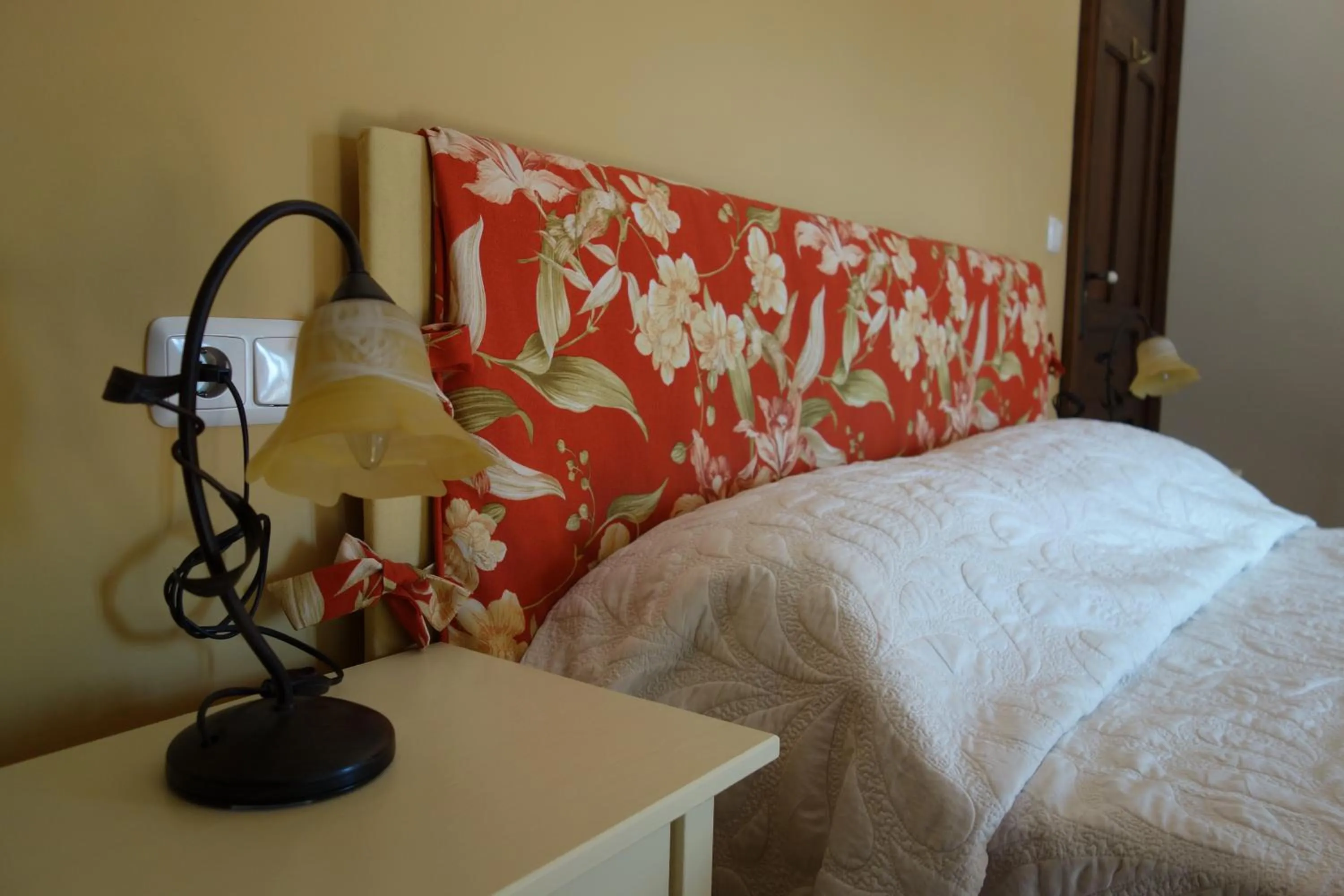 Bed in La Escondida Ronda, B&B