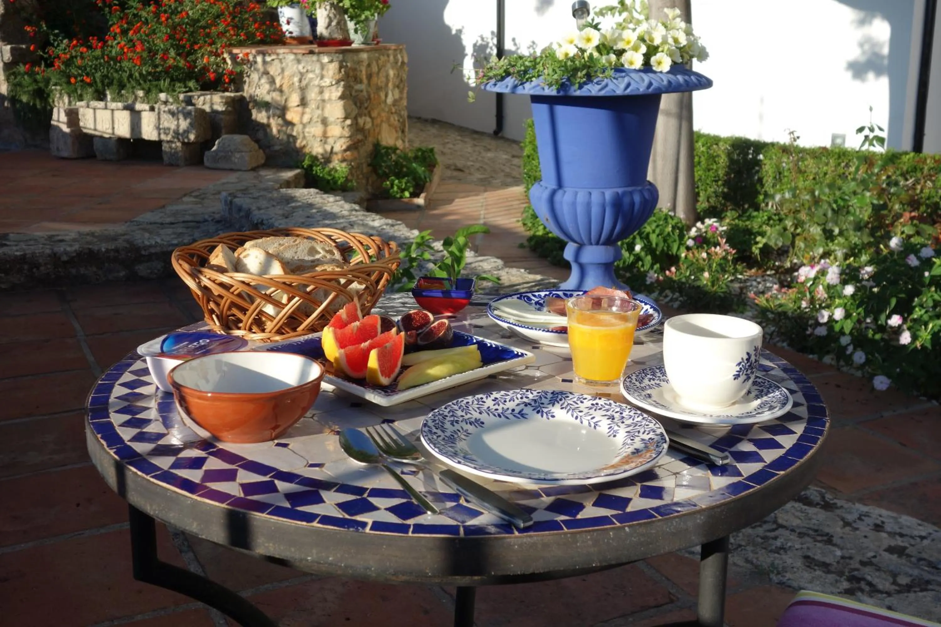 Breakfast in La Escondida Ronda, B&B