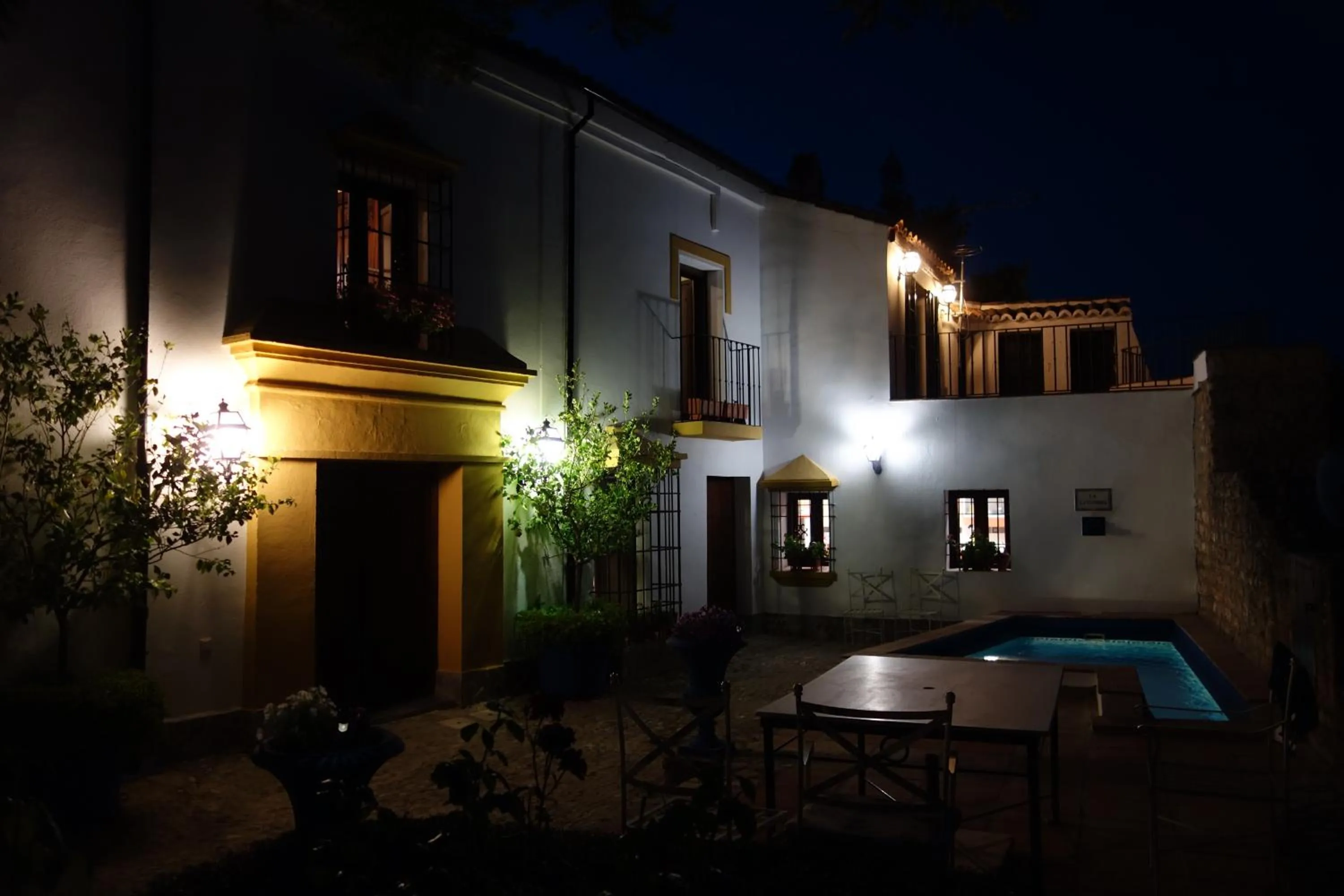 Patio in La Escondida Ronda, B&B
