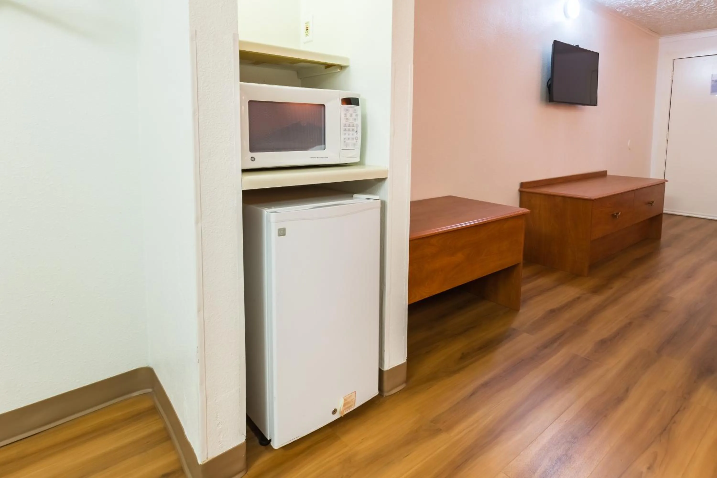 Area and facilities, Bed in Motel 6-Fort Worth, TX - White Settlement