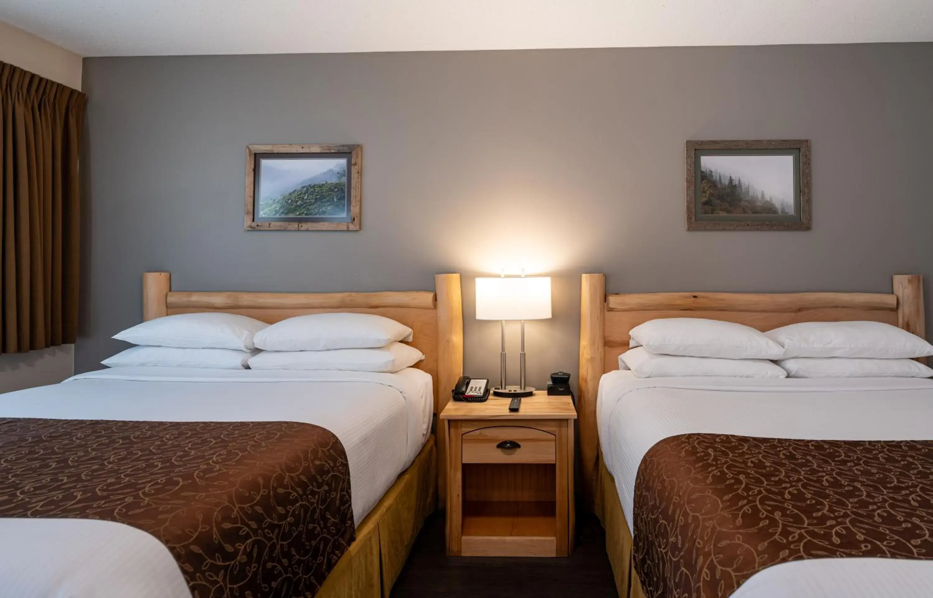 Standard Queen Room with Two Queen Beds Non-Pet Friendly in Swiss Chalet Motel Standard Queen Room with Two Queen Beds Non-Pet Friendly in Swiss Chalet Motel