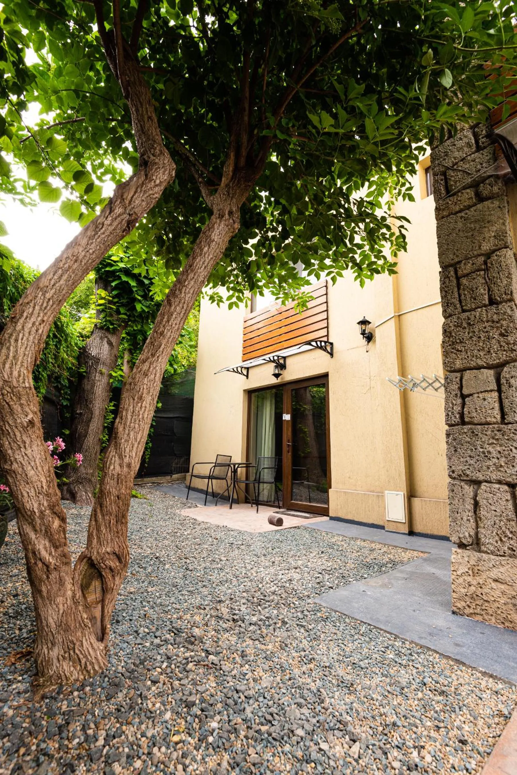 iVAVev IS US ByTheSea EforieSud