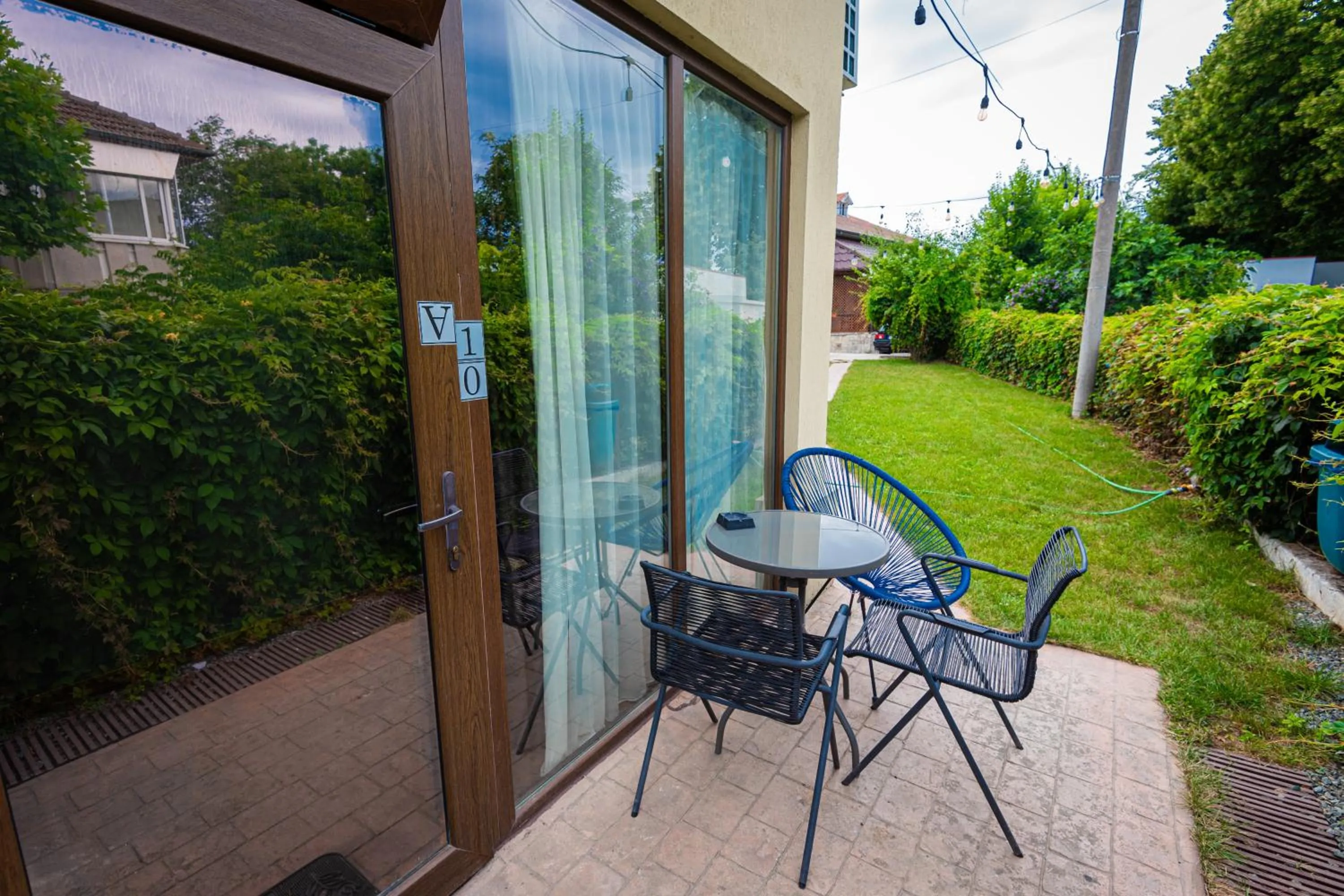 iVAVev IS US ByTheSea EforieSud