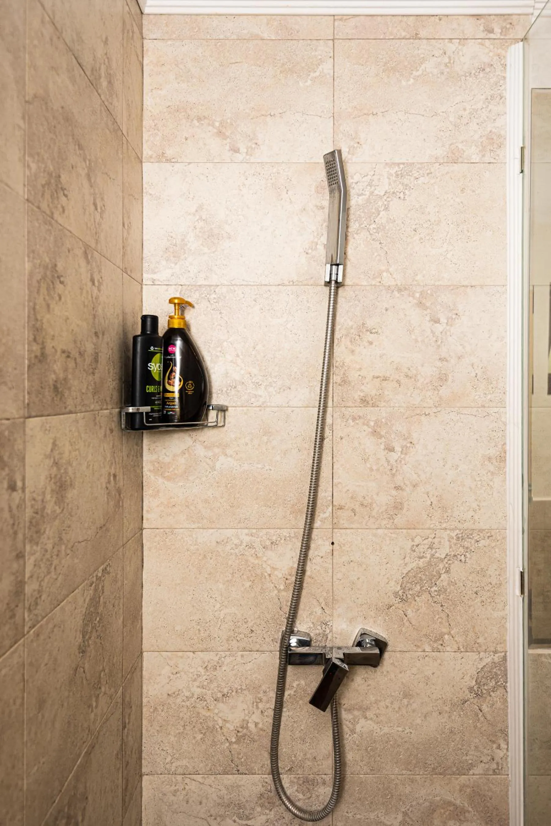 iVAVev IS US ByTheSea EforieSud