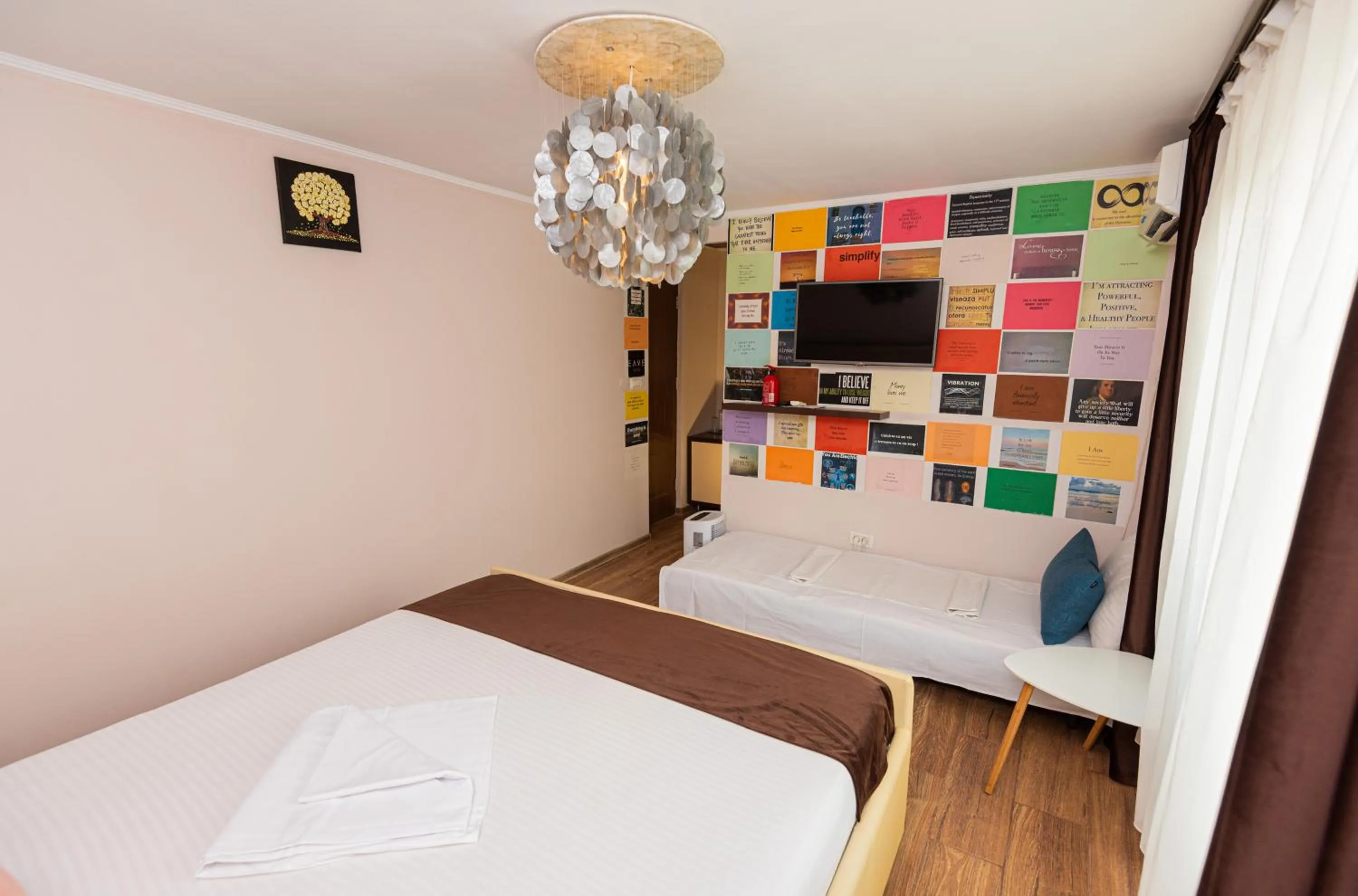 Bed in iVAVev IS US ByTheSea EforieSud