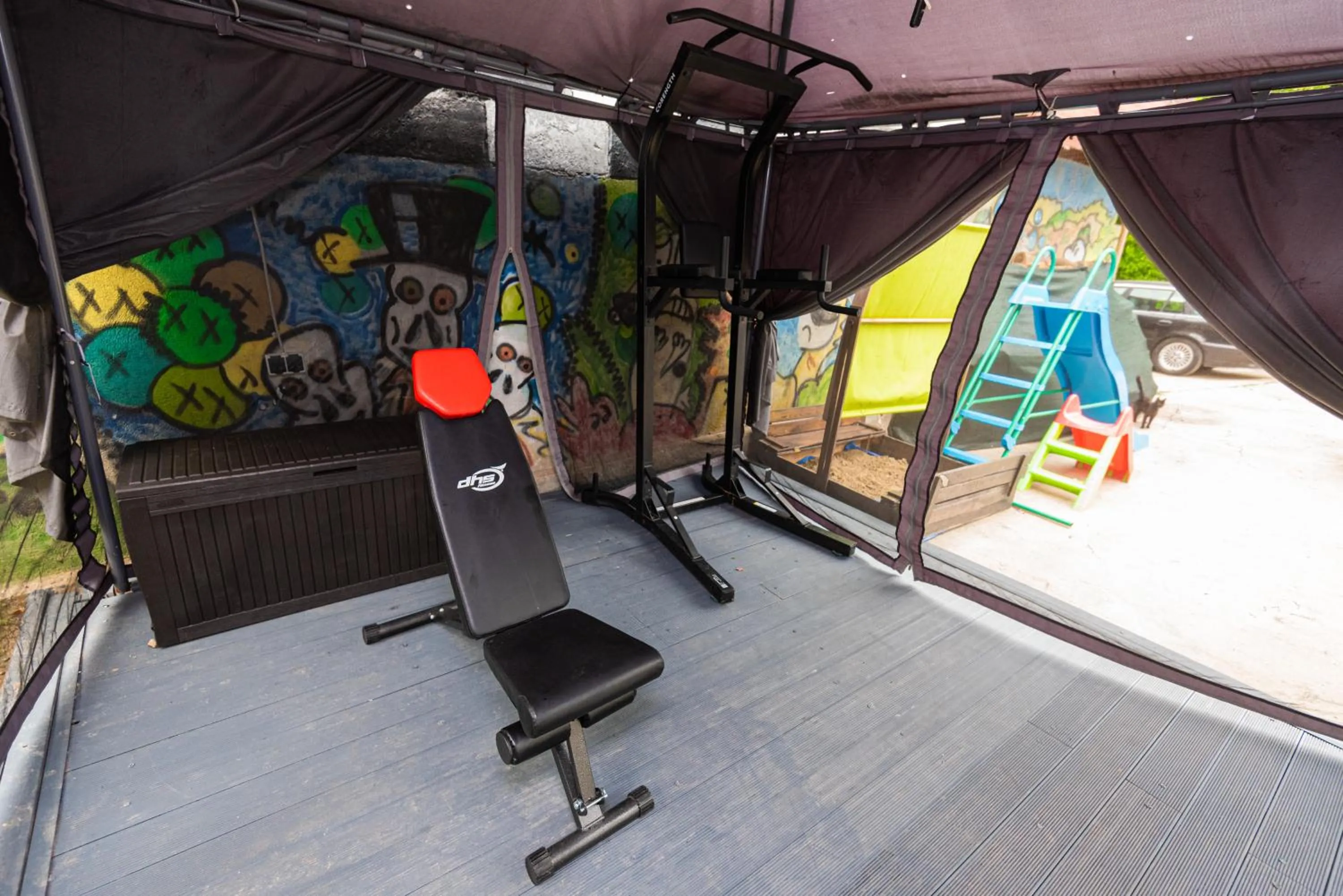 iVAVev IS US ByTheSea EforieSud