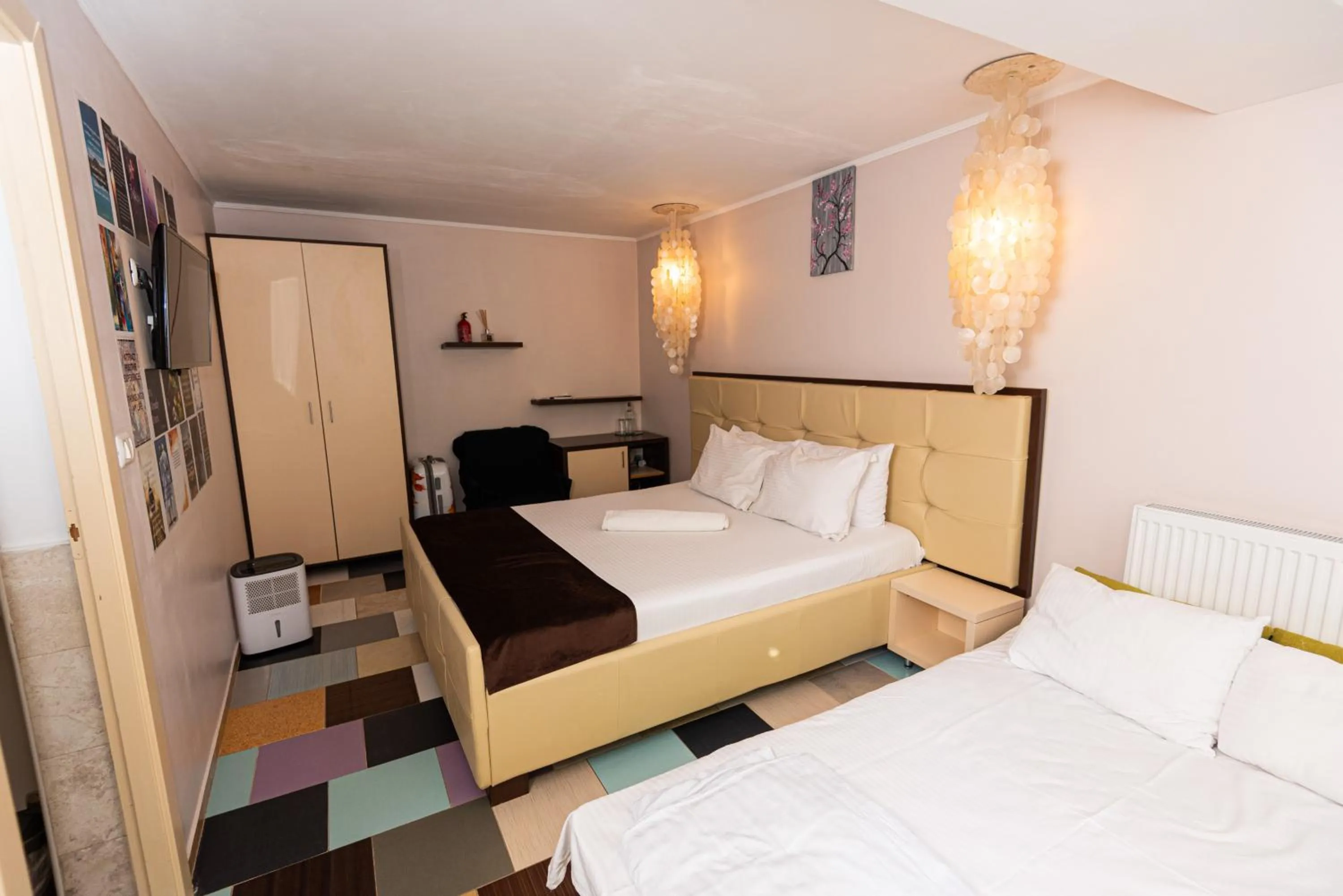 Bed in iVAVev IS US ByTheSea EforieSud