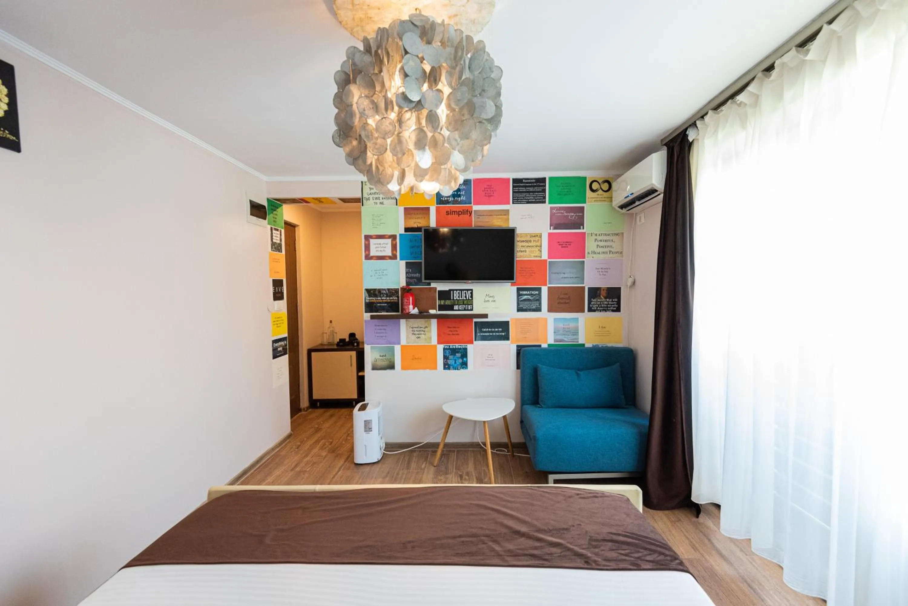 Bed in iVAVev IS US ByTheSea EforieSud