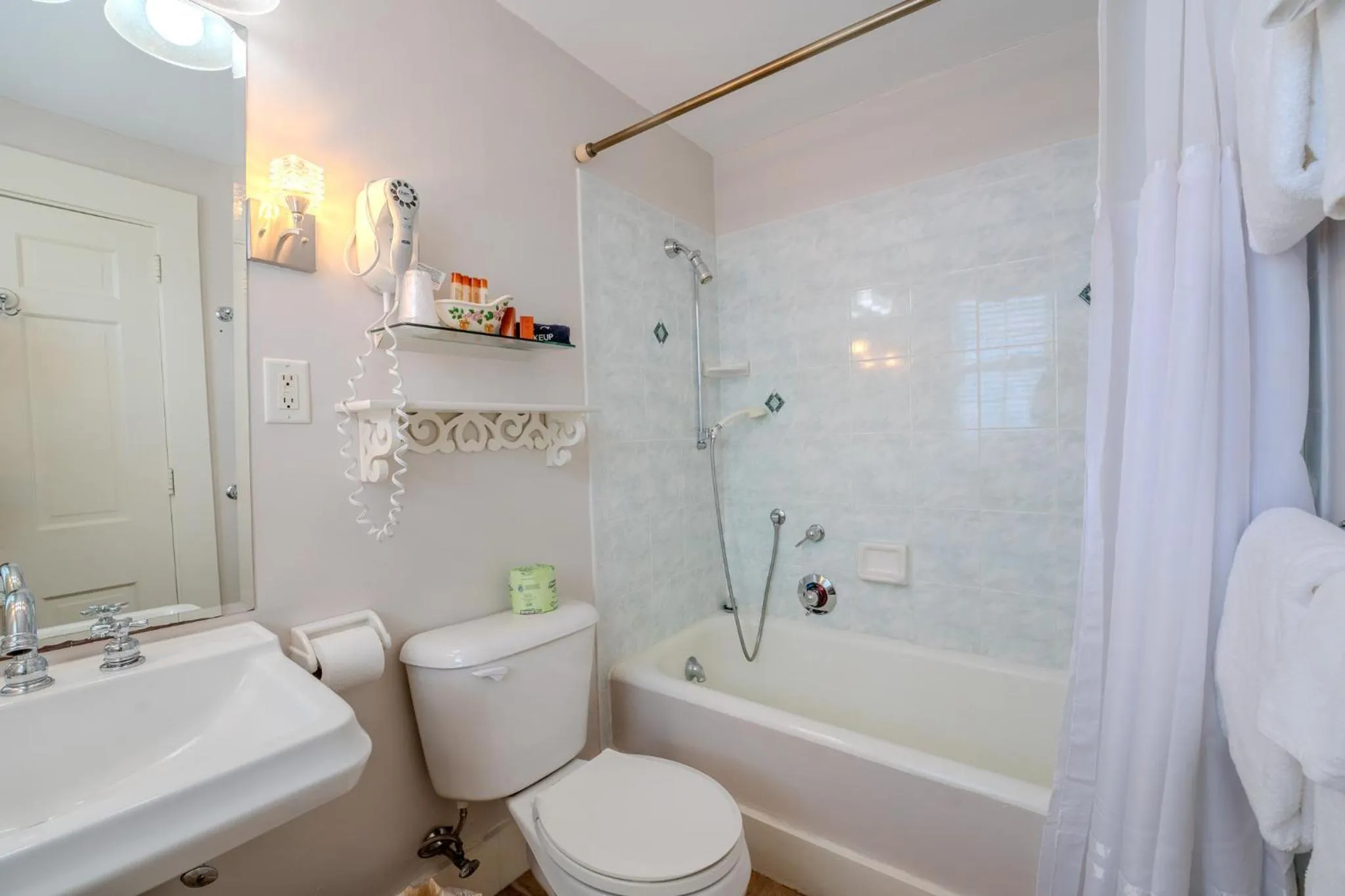 Bathroom in Franconia Inn