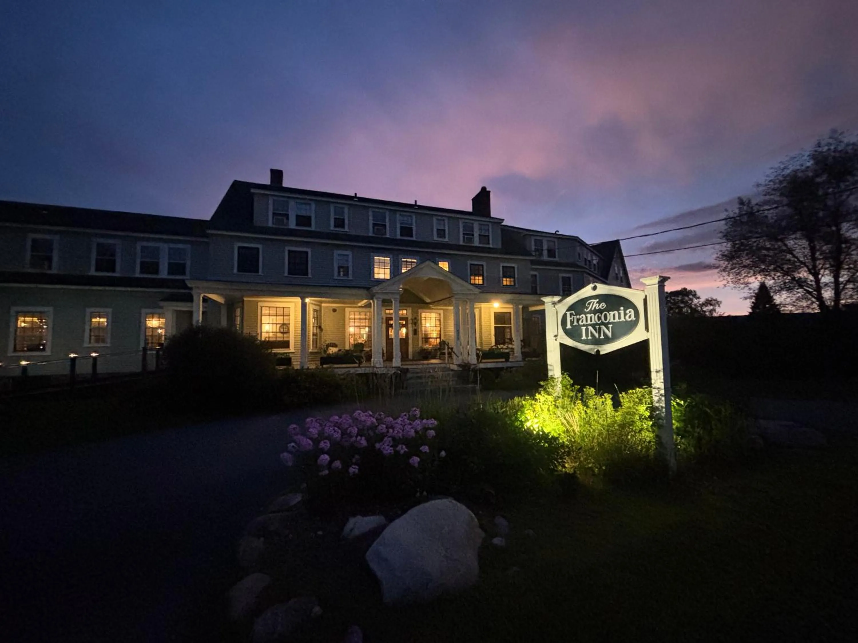 Property building in Franconia Inn