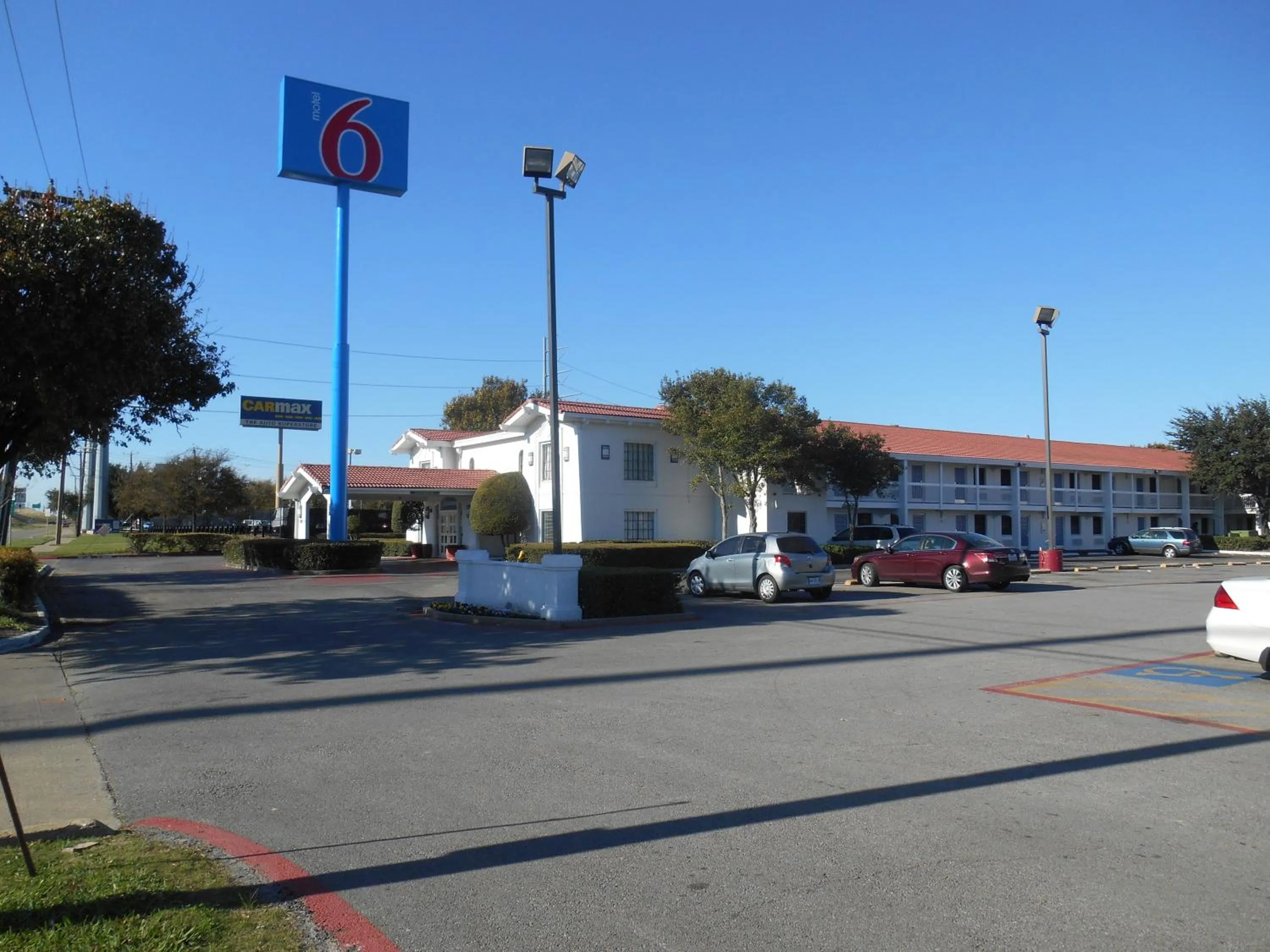 Property building in Motel 6-Garland, TX - Northeast Dallas