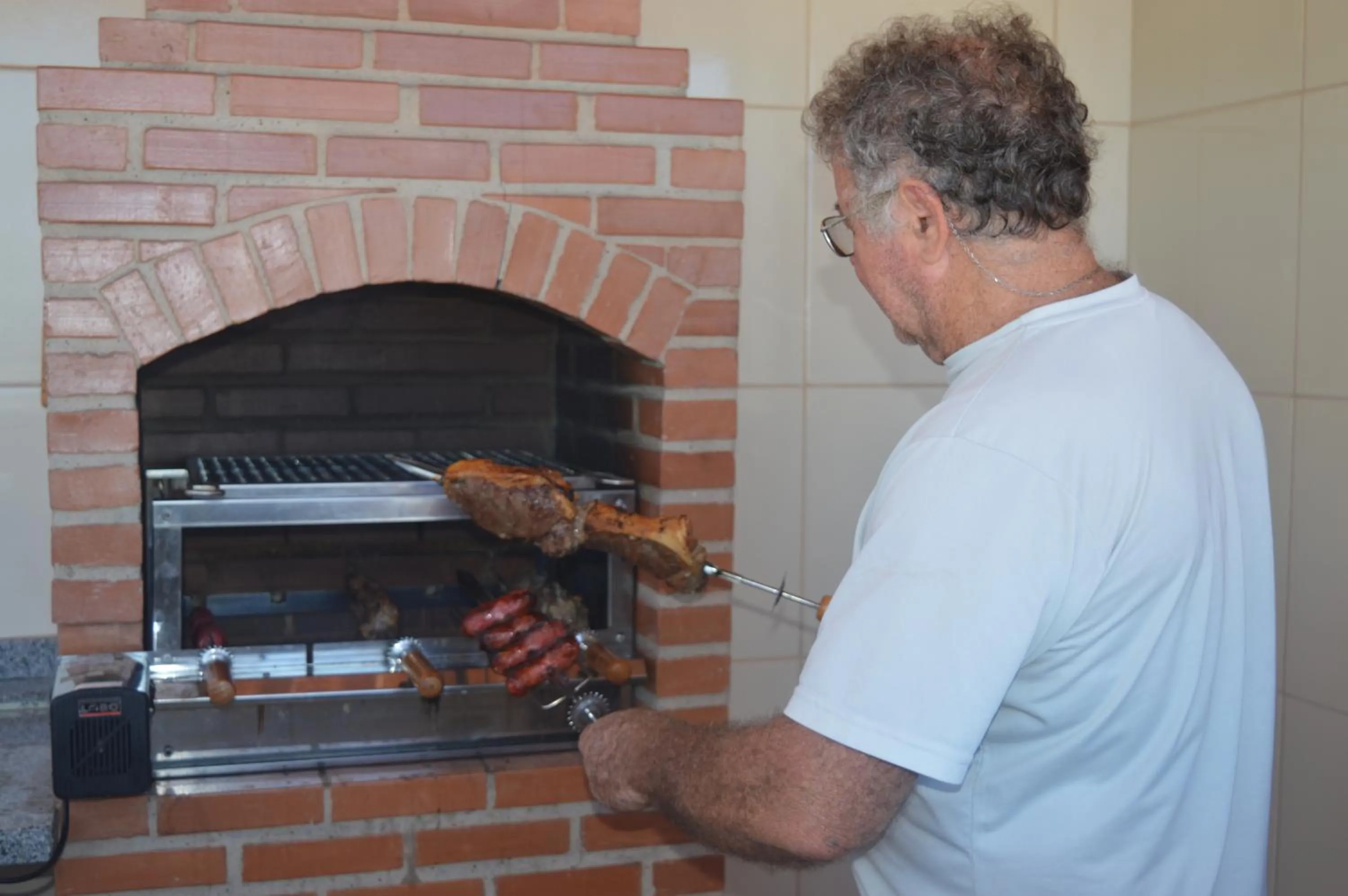 BBQ facilities in Pousada Pau Brasil Ubu