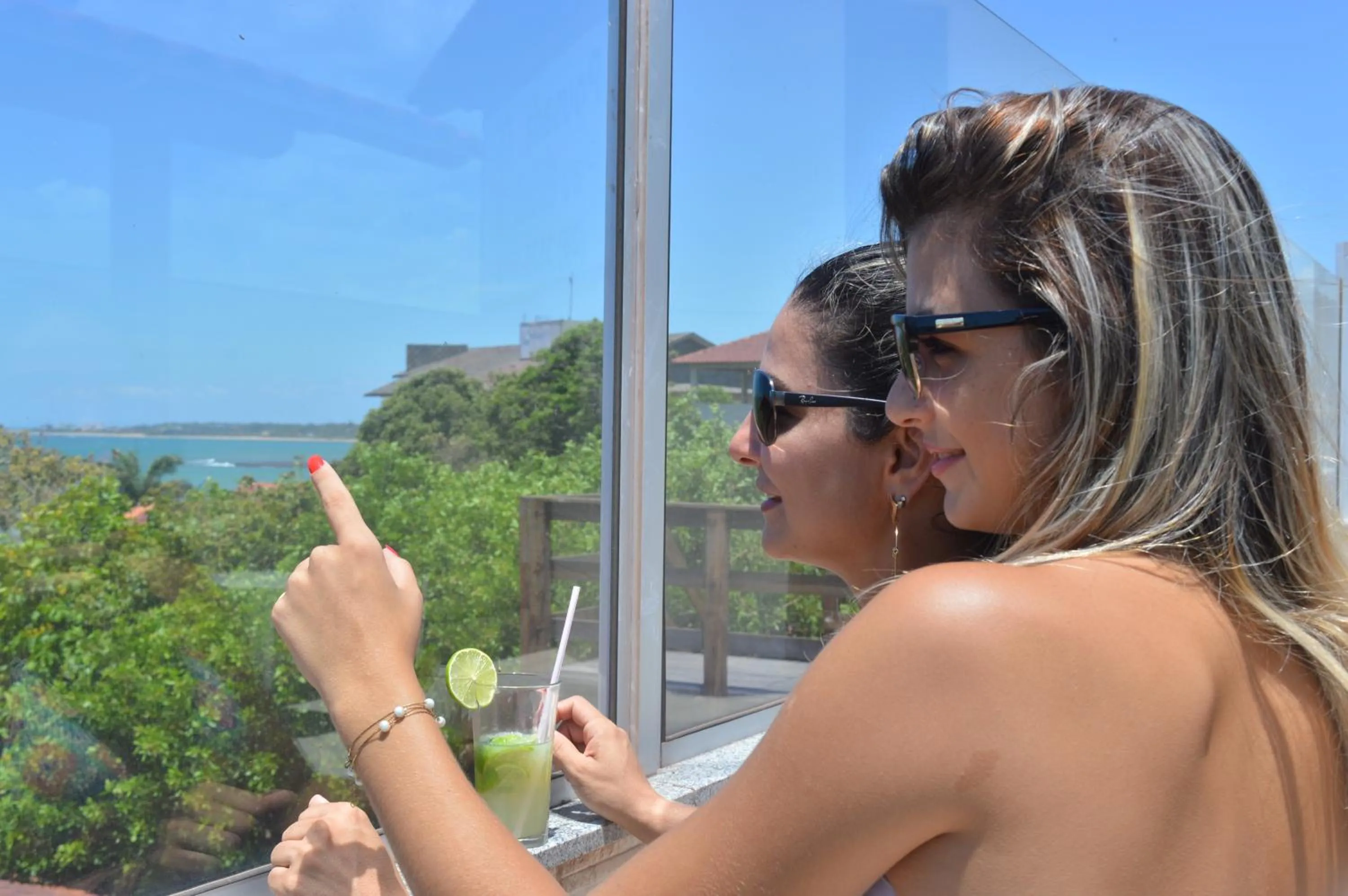 Pool view in Pousada Pau Brasil Ubu