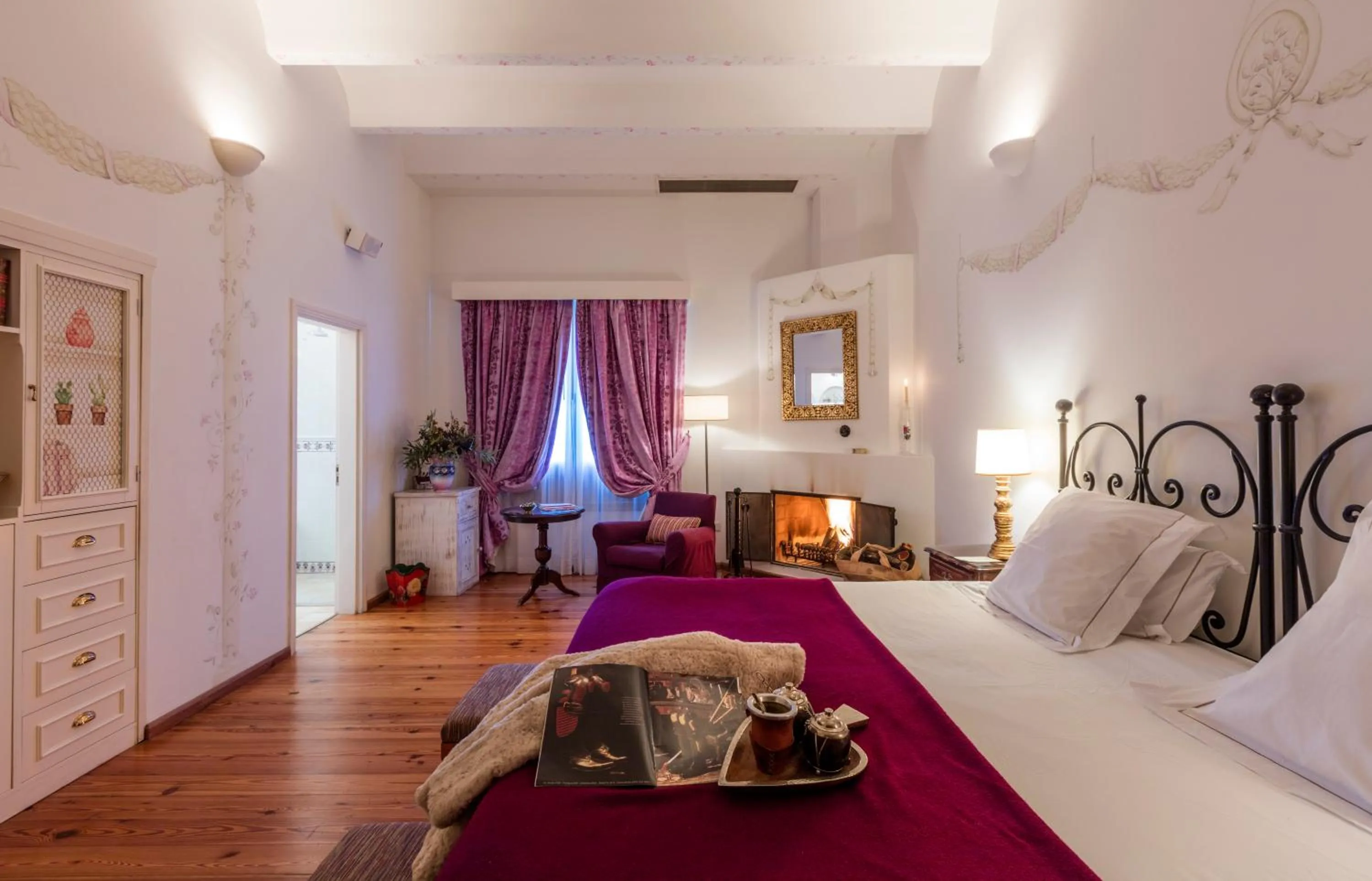 View (from property/room), Bed in El Colibri - Relais & Châteaux