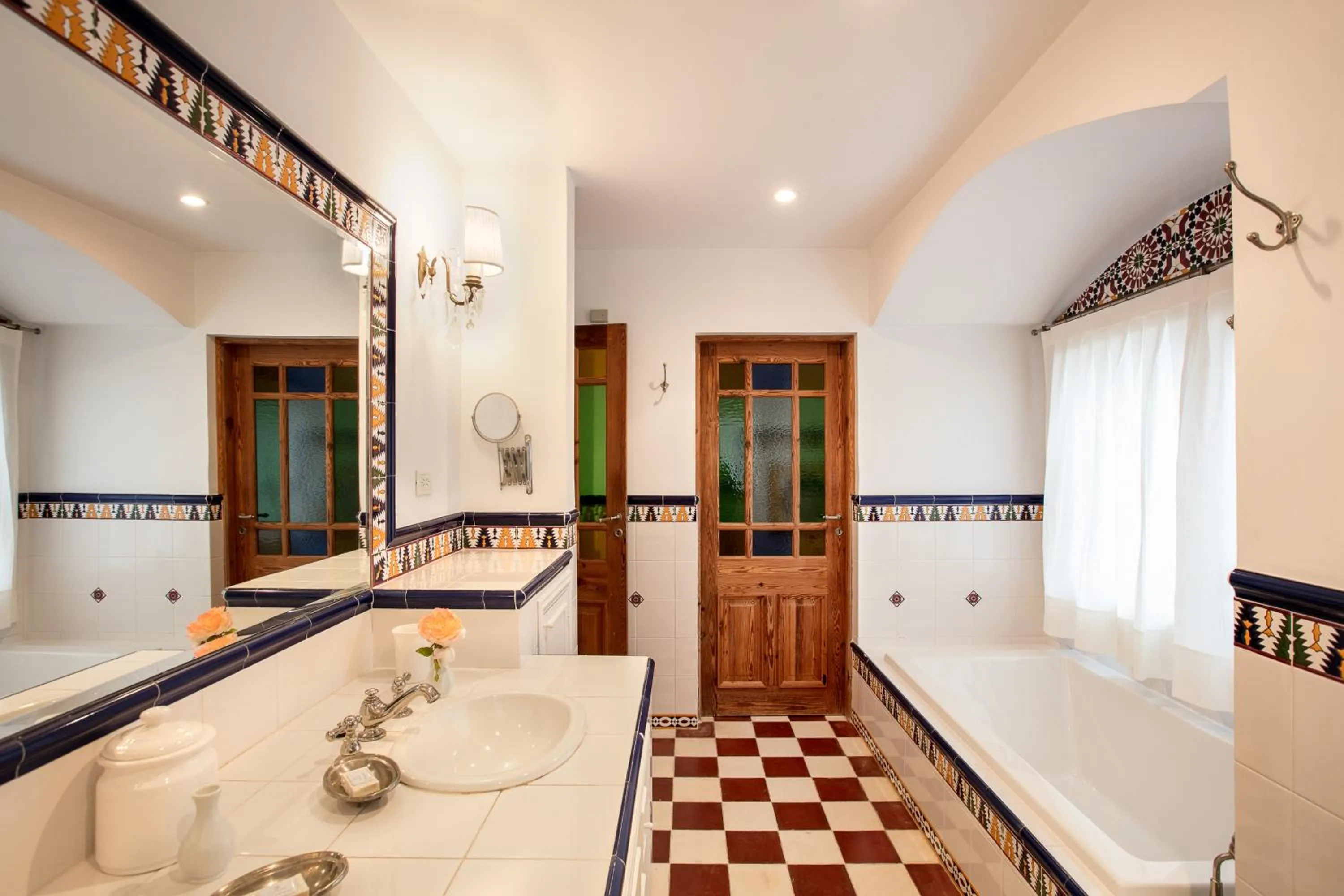 Bathroom in El Colibri - Relais & Châteaux