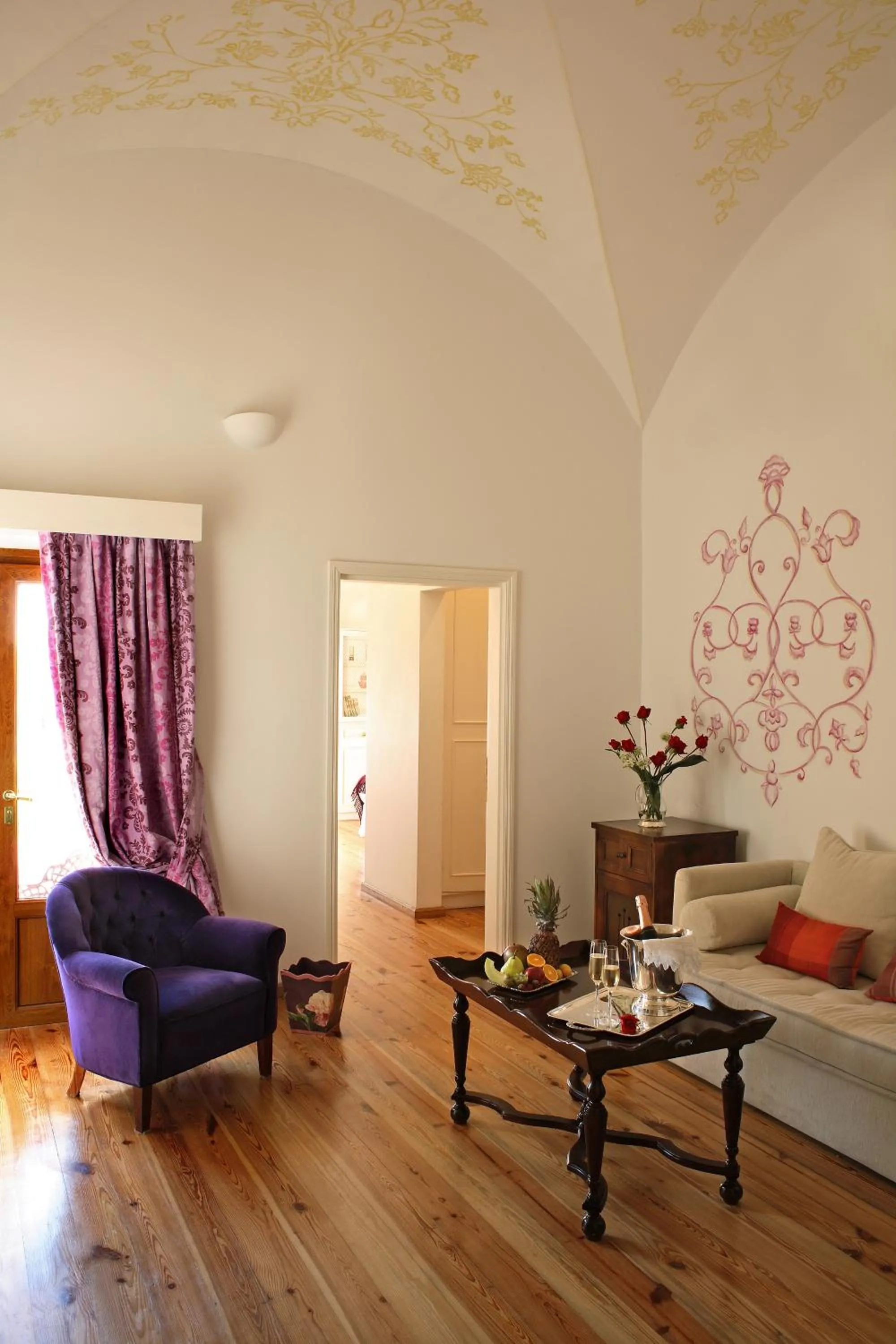 Bed in El Colibri - Relais & Châteaux