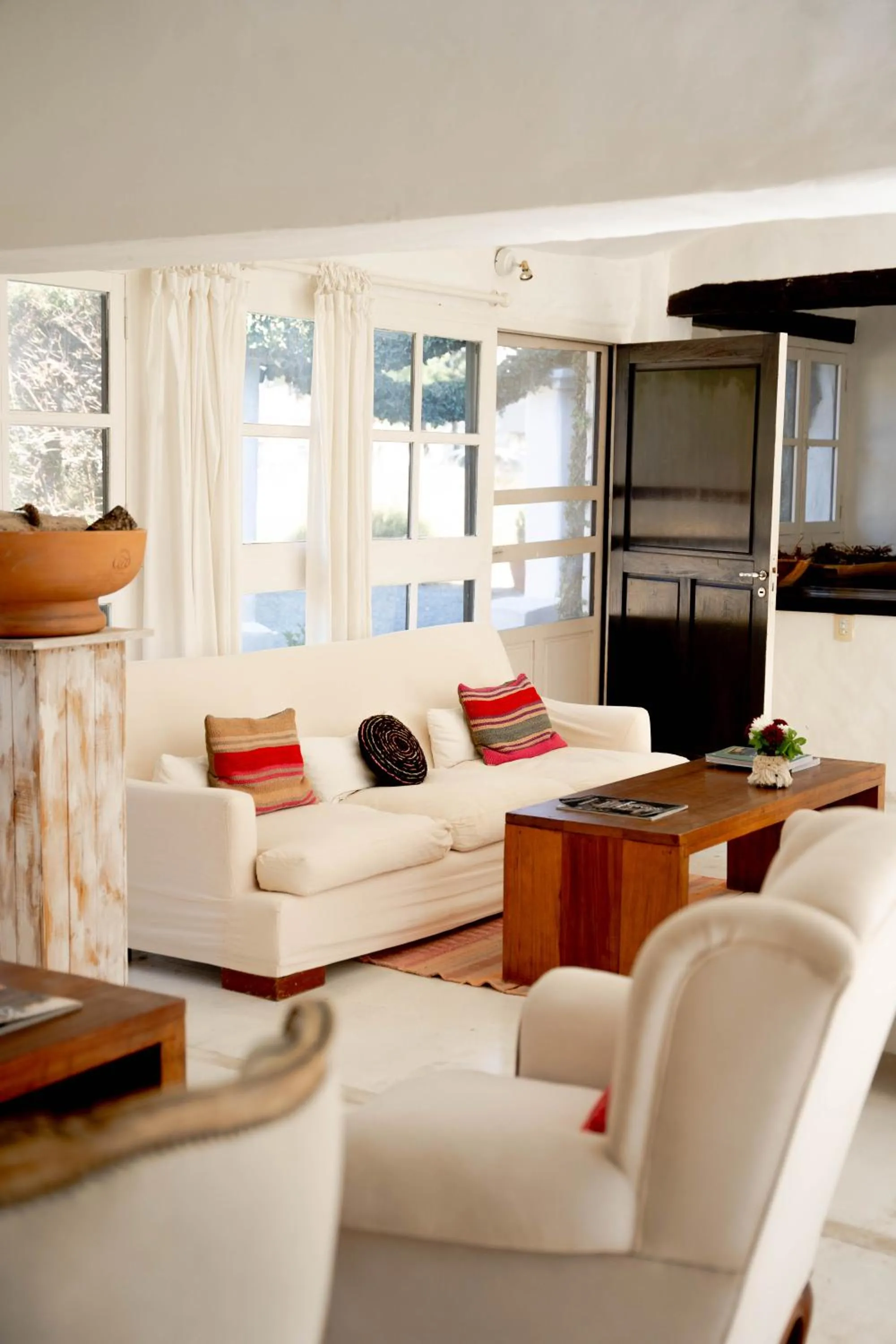 Living room in House of Jasmines Relais & Châteaux