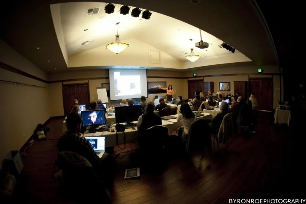 Meeting/conference room in FivePine Lodge