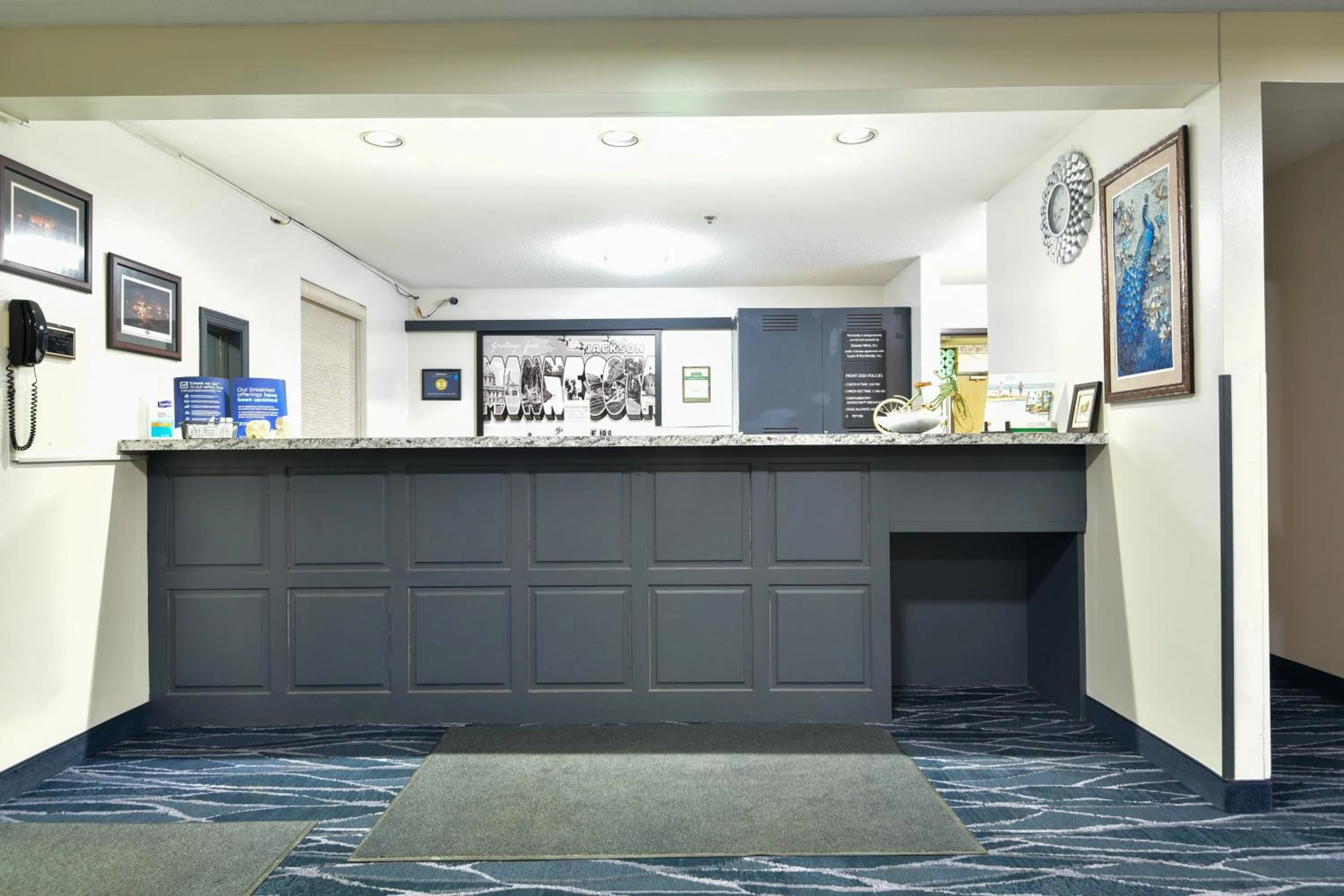 Lobby or reception in Super 8 by Wyndham Jackson MN