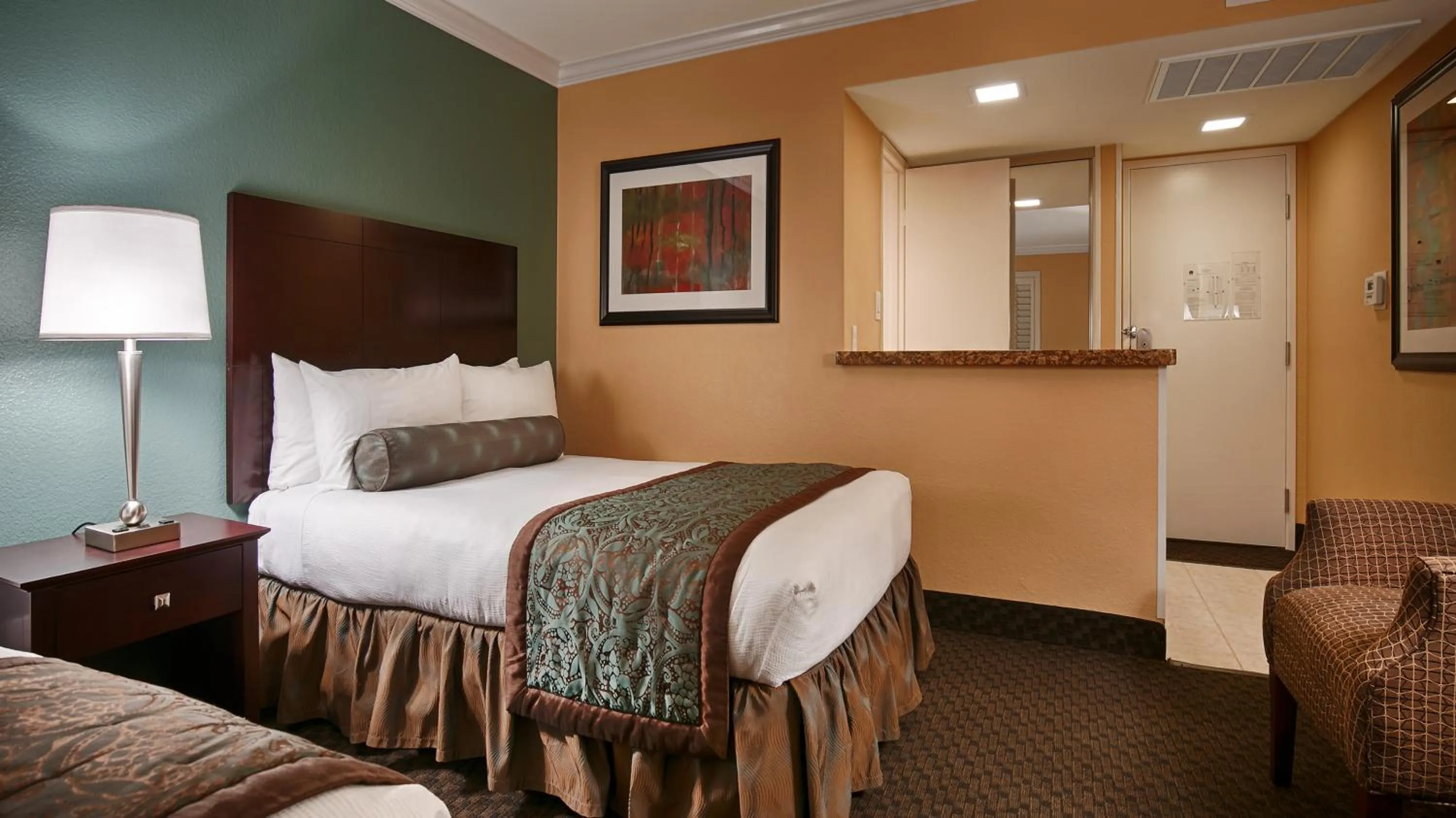 Bed in Best Western Plus Casino Royale - Center Strip