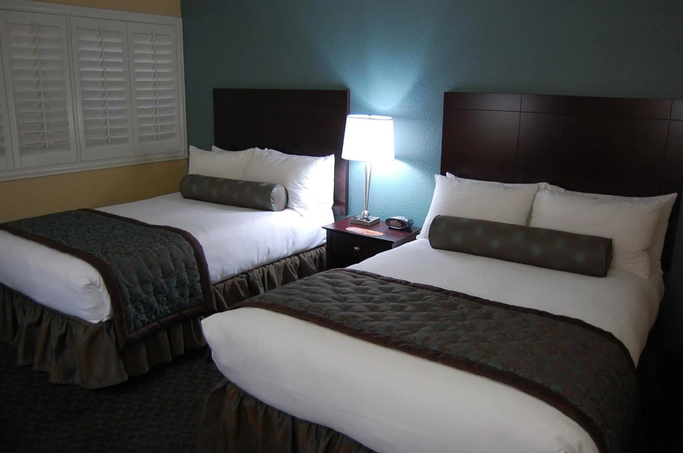 Bed in Best Western Plus Casino Royale - Center Strip
