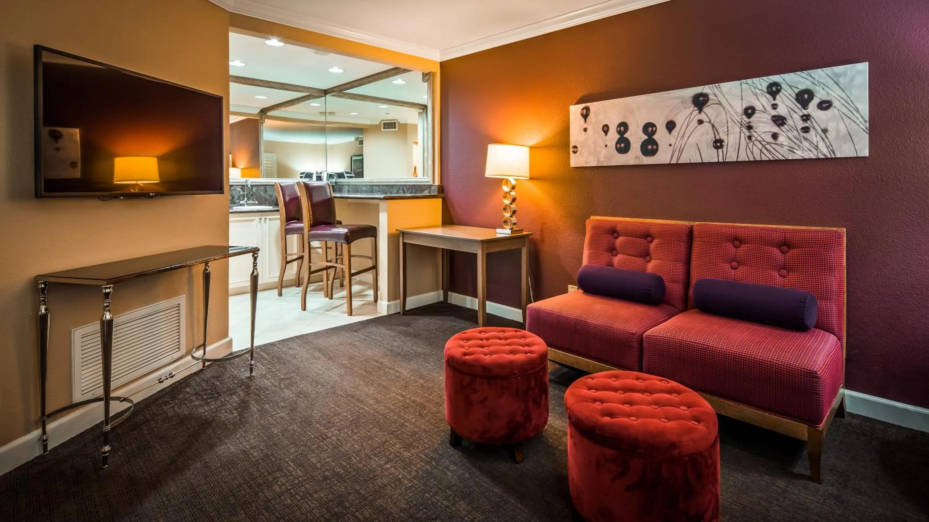 Living room in Best Western Plus Casino Royale - Center Strip