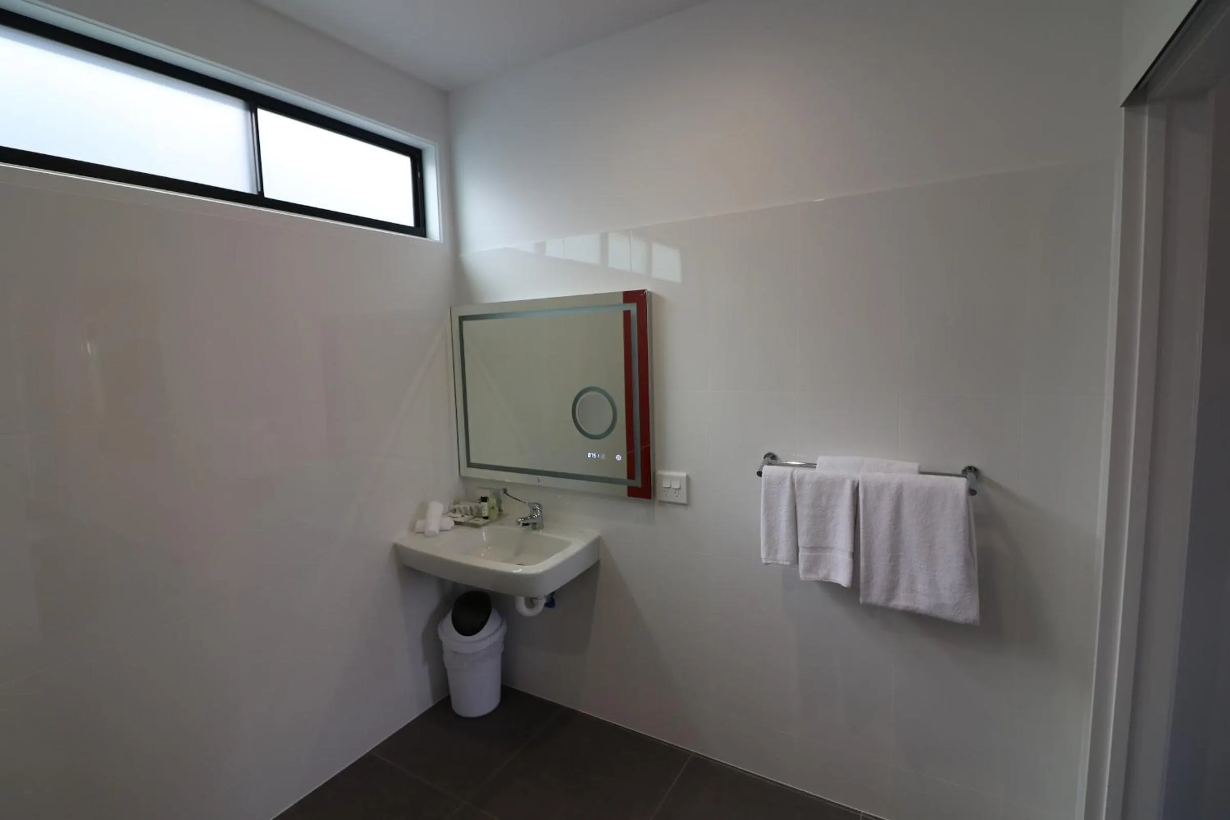 Bathroom in Room Motels Kingaroy