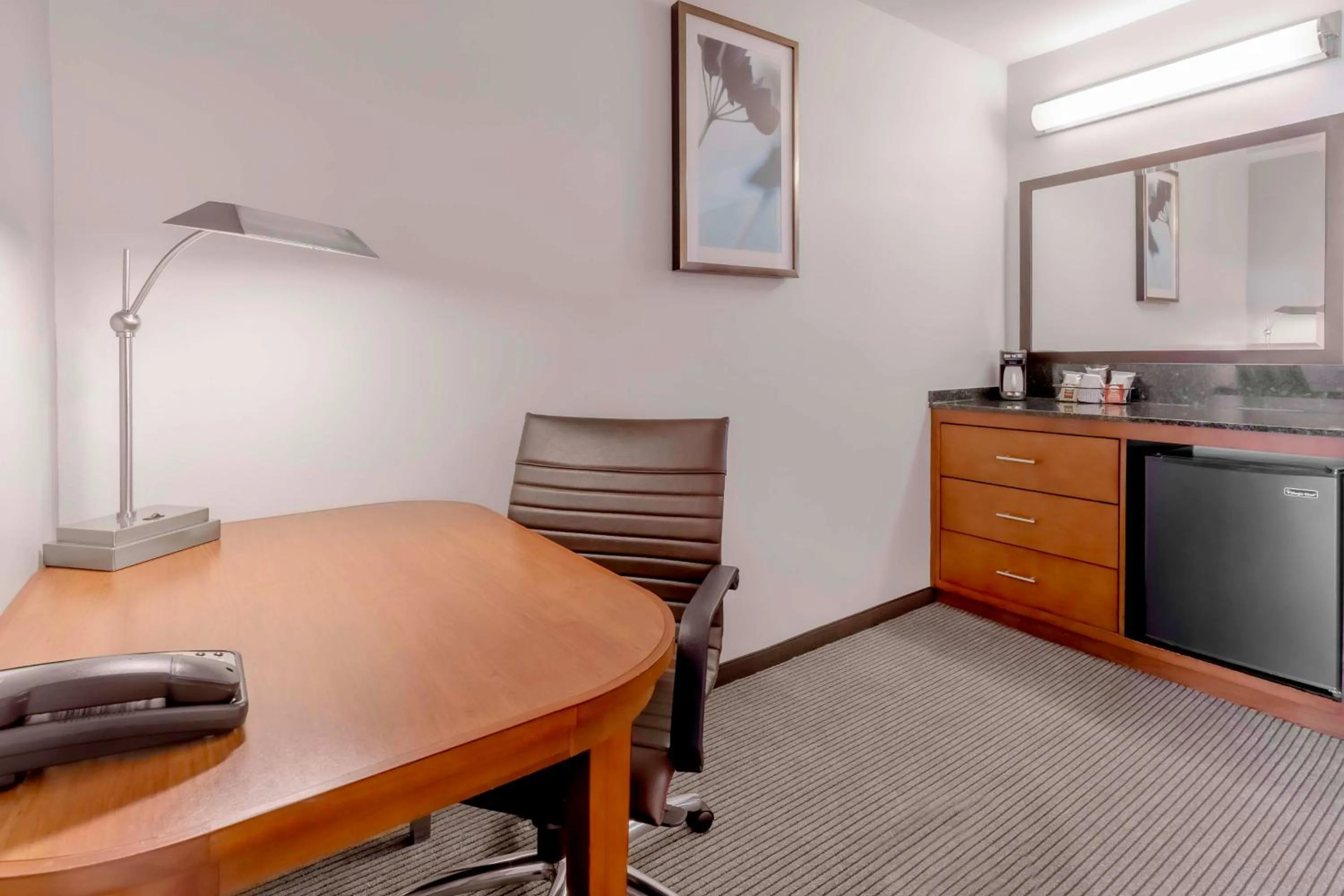 Bedroom in Hyatt Place Salt Lake City Airport