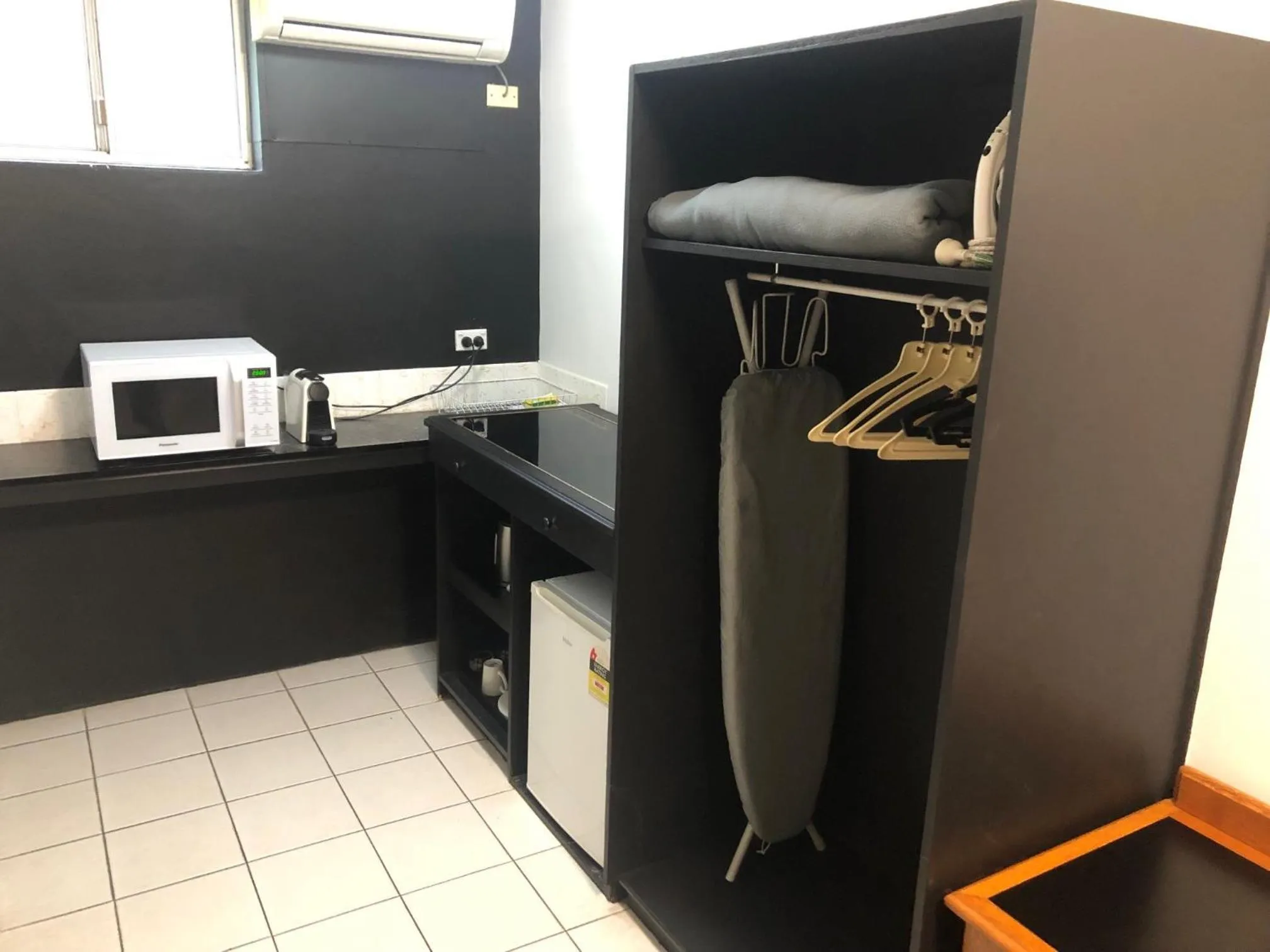 furniture in Matador Motor Inn