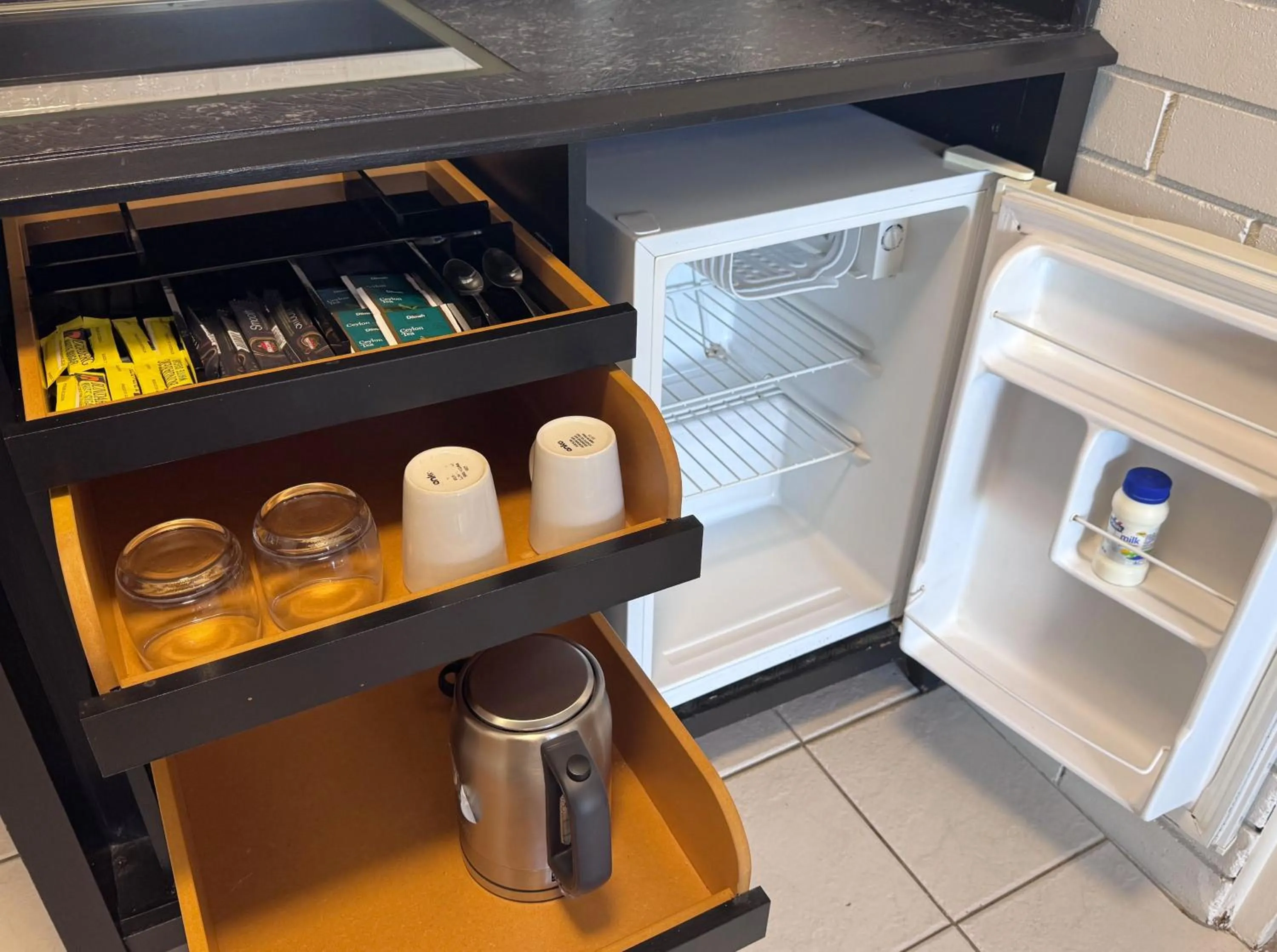 Coffee/tea facilities in Matador Motor Inn