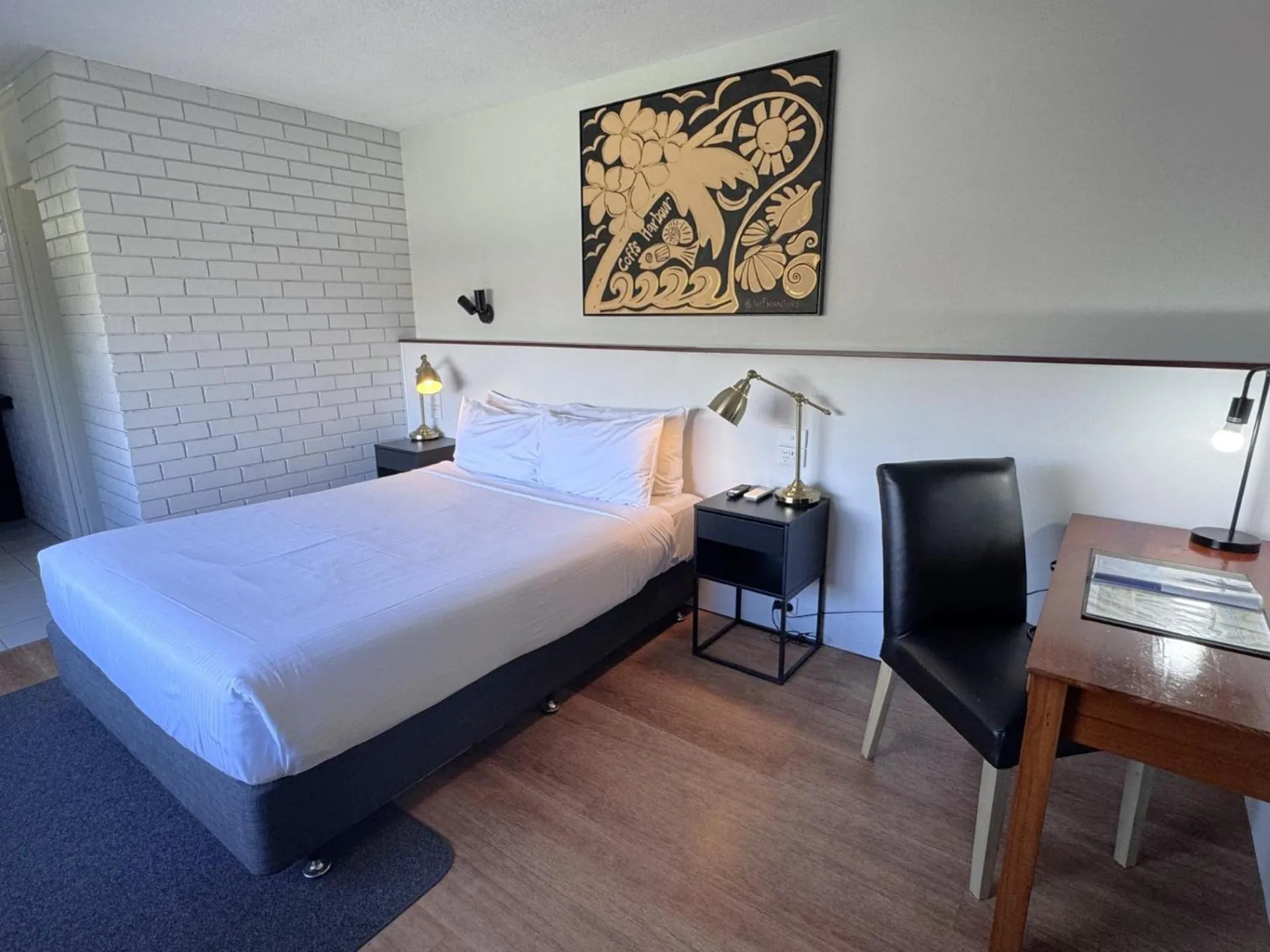 Photo of the whole room, Bed in Matador Motor Inn