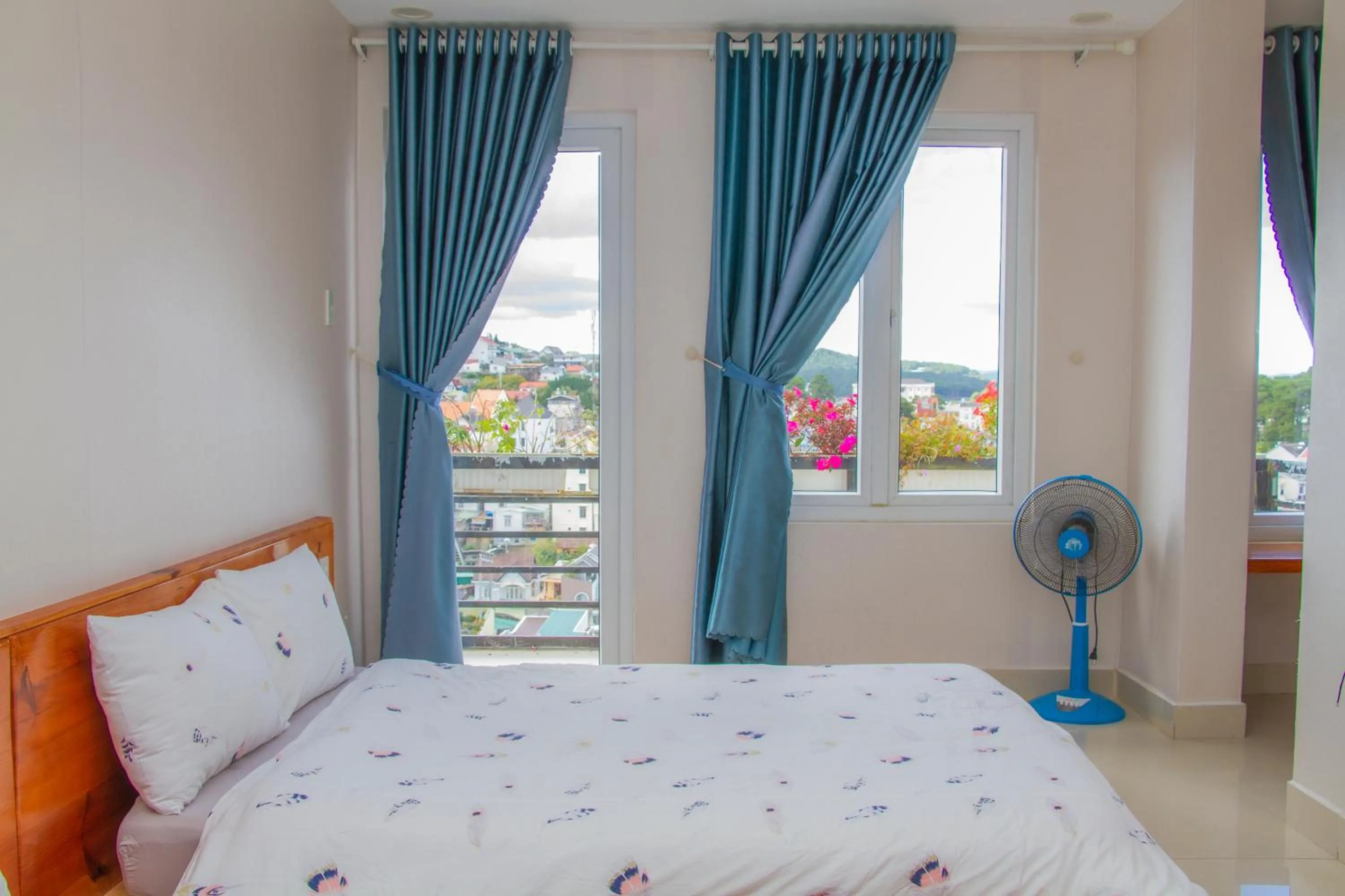 Bed in Ha Khoa Hotel Dalat