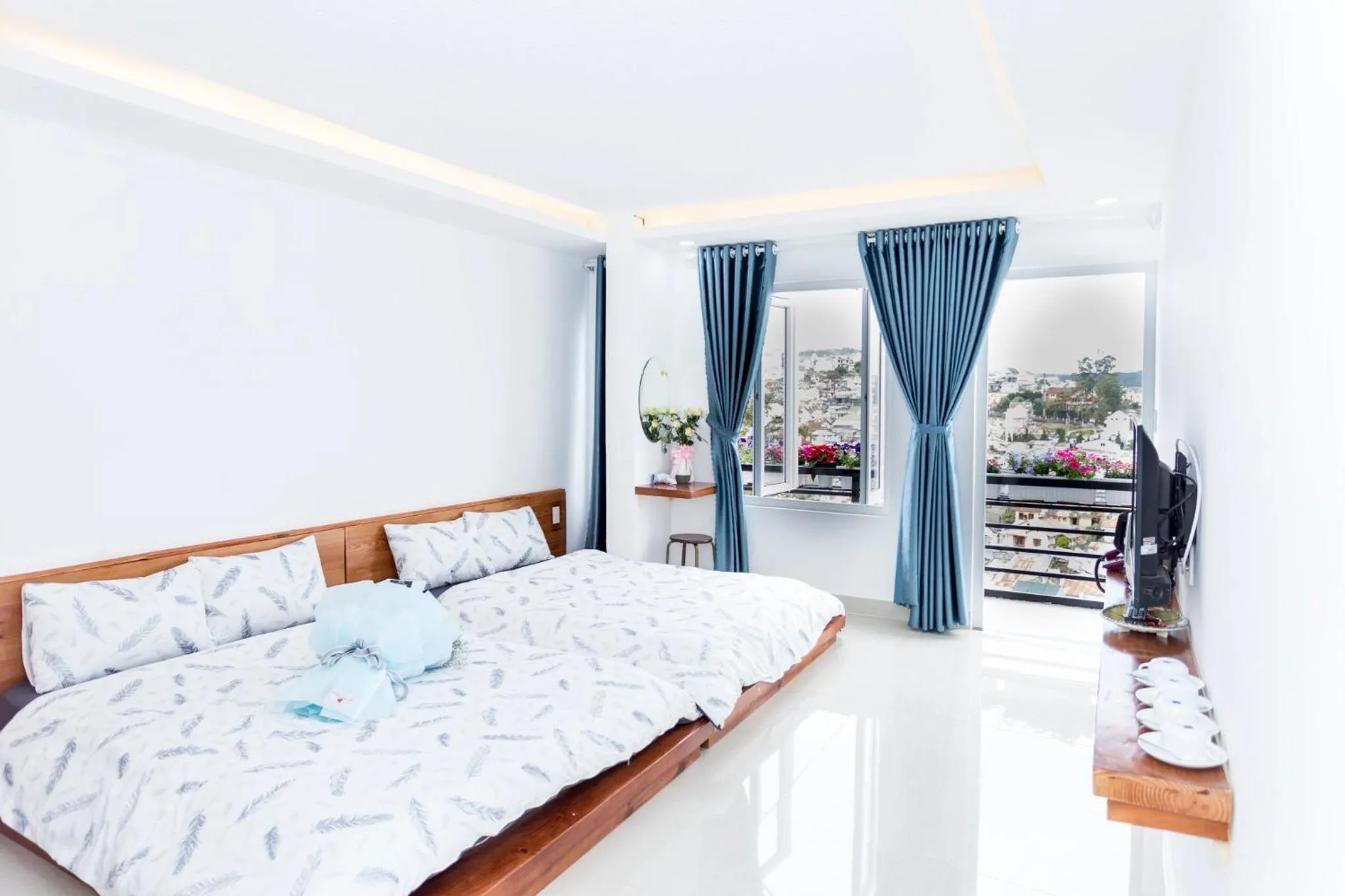 Photo of the whole room, Bed in Ha Khoa Hotel Dalat