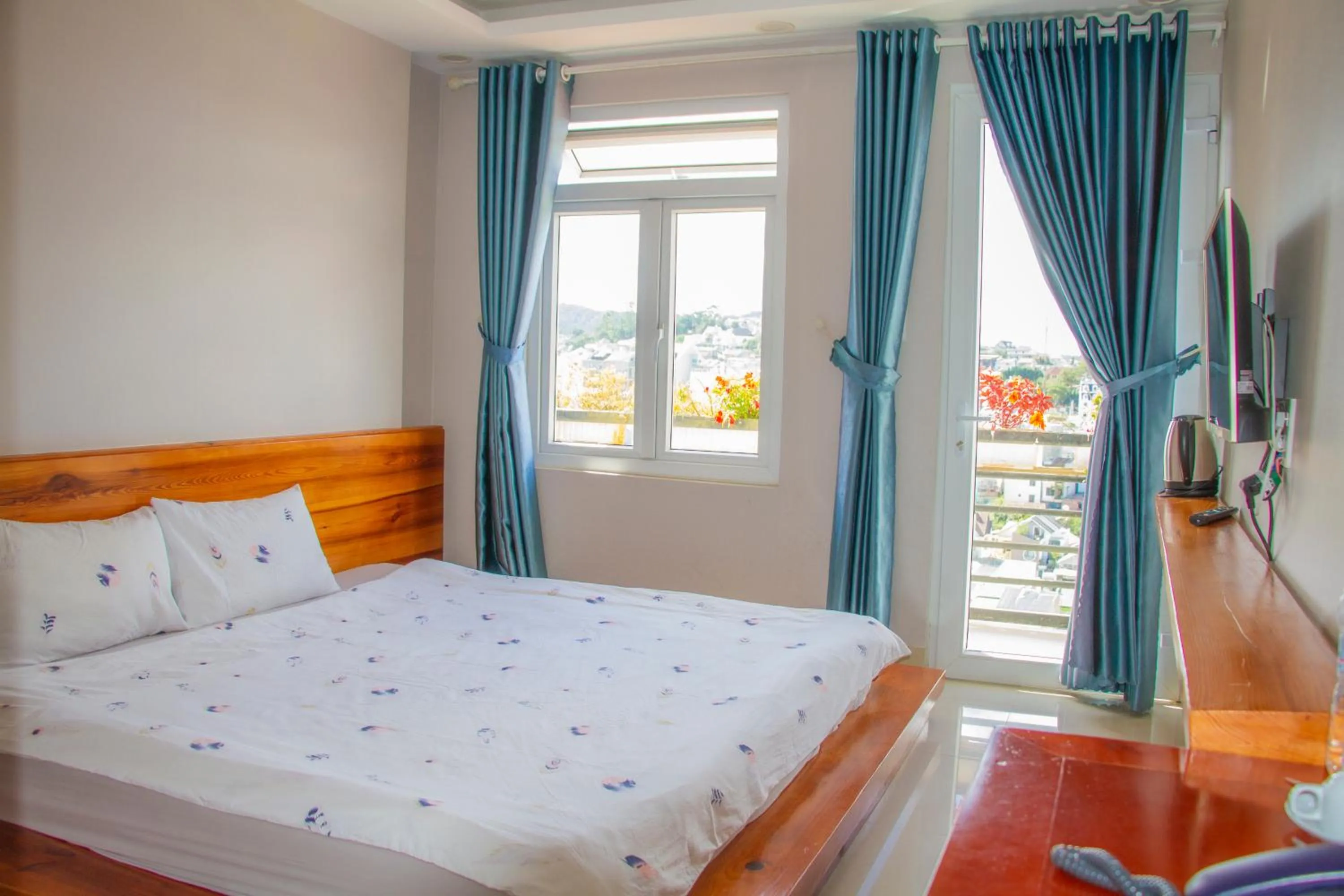 Bed in Ha Khoa Hotel Dalat