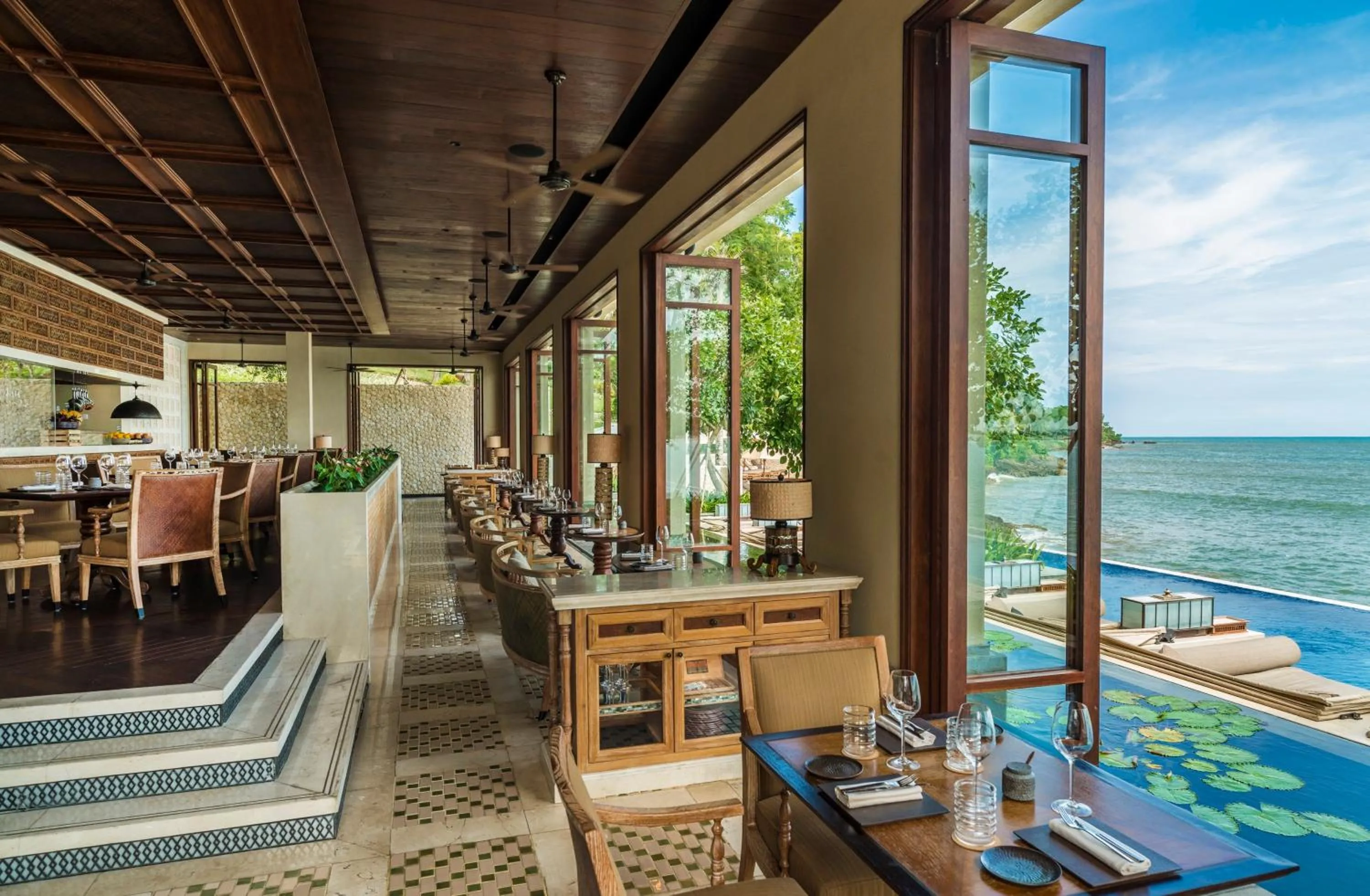 Restaurant/places to eat in Four Seasons Resort Bali at Jimbaran Bay