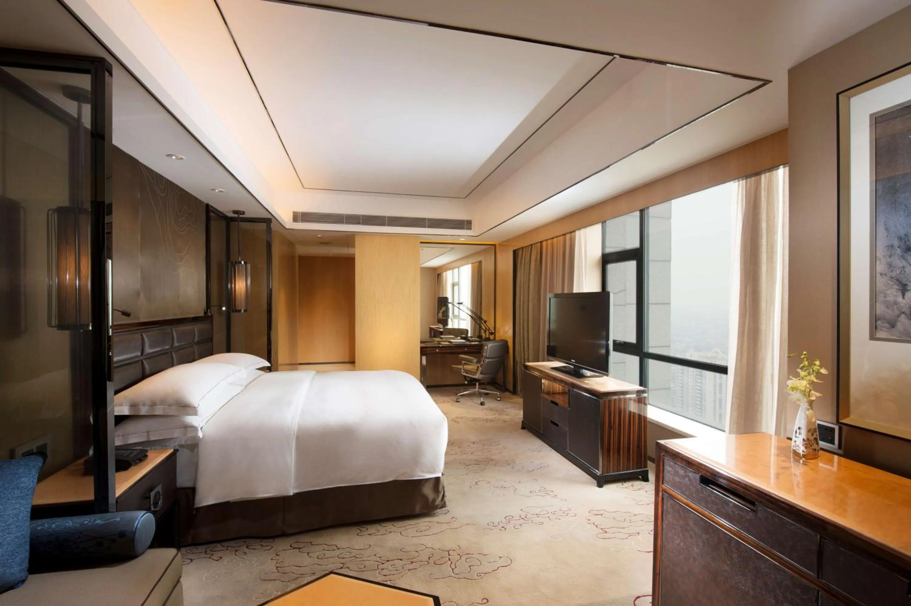 Bedroom, Bed in Hilton Zhongshan Downtown