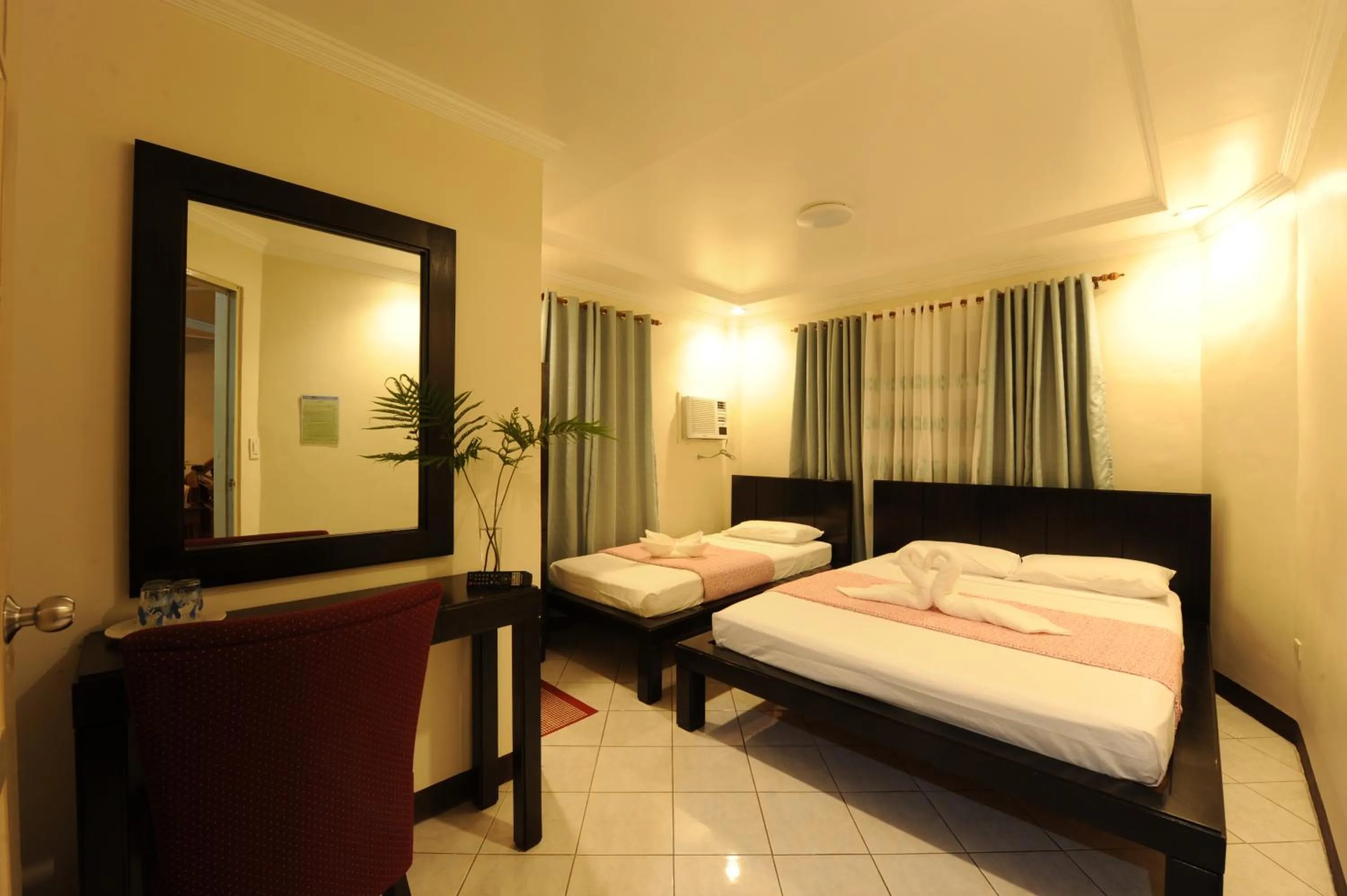 Bed in Batanes Seaside Lodge & Restaurant