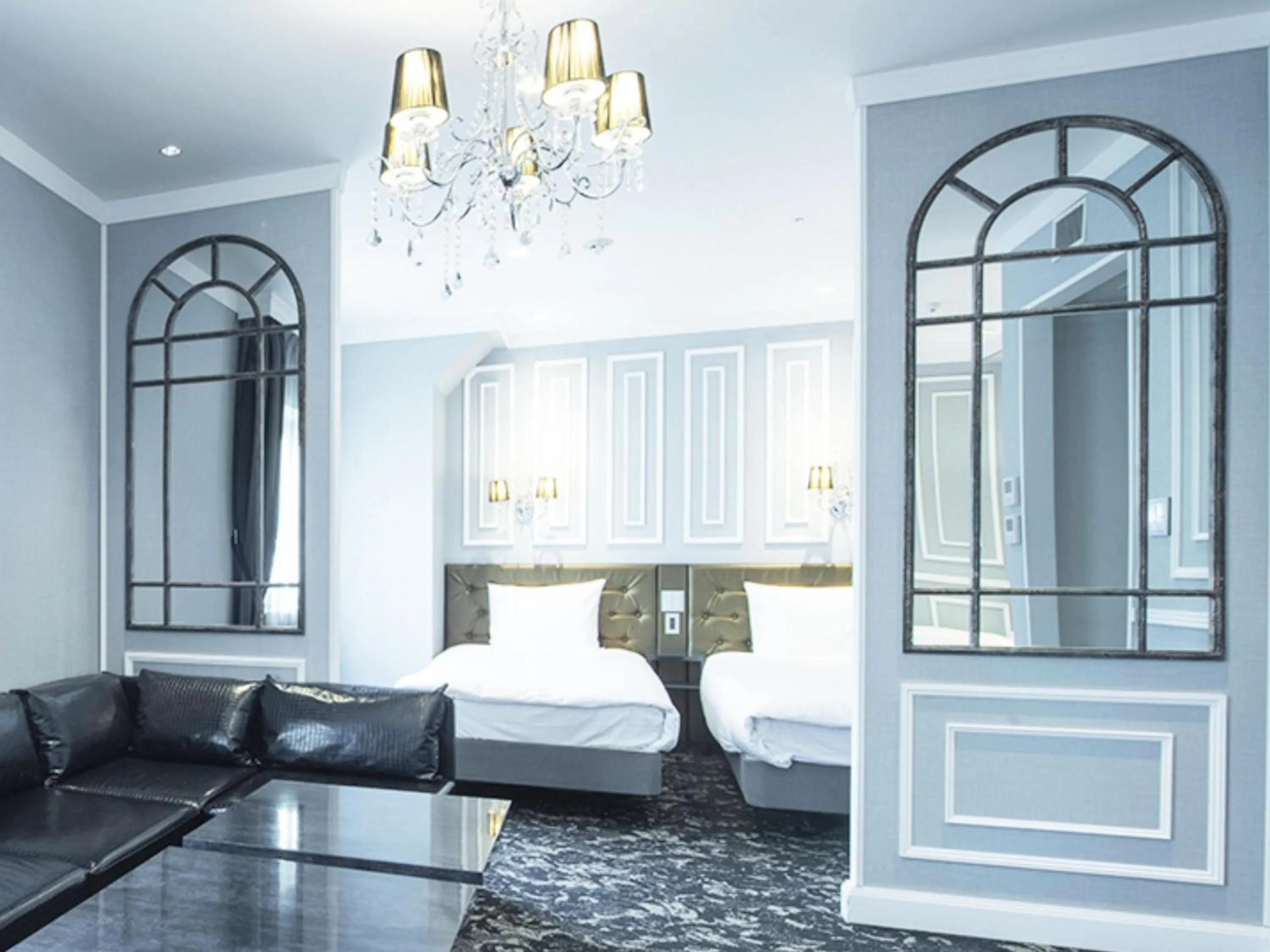 Photo of the whole room in Hotel Plumm