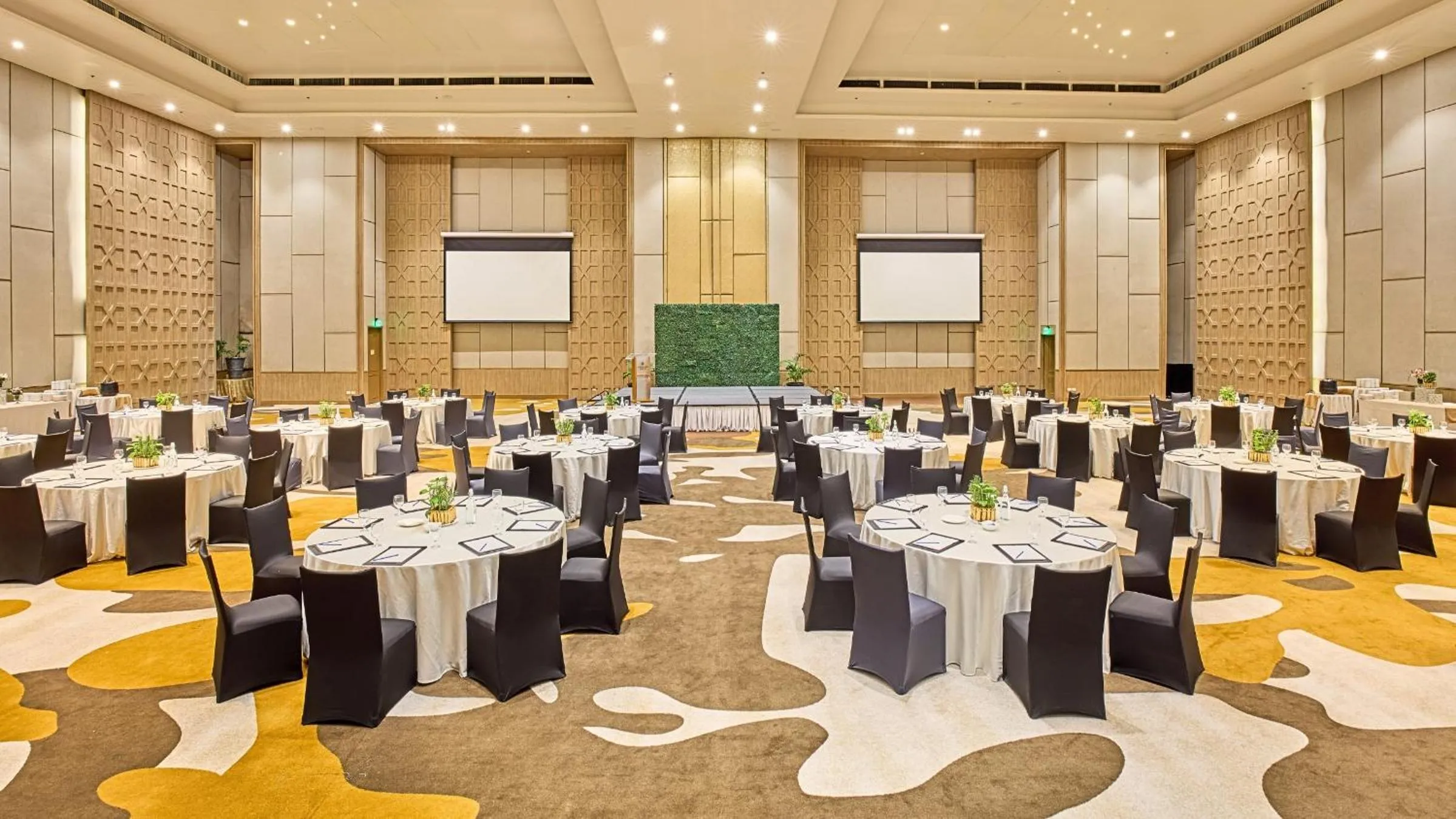 Meeting/conference room in Twin Lakes Hotel near Tagaytay