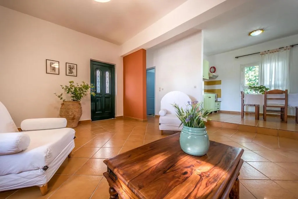 Kitchen or kitchenette in Lofos Soilis